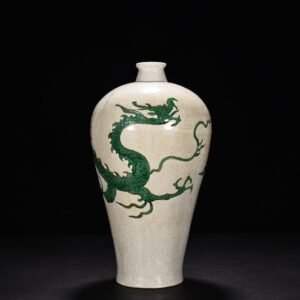 Yuan Dynasty green glaze plum vase with dragon pattern