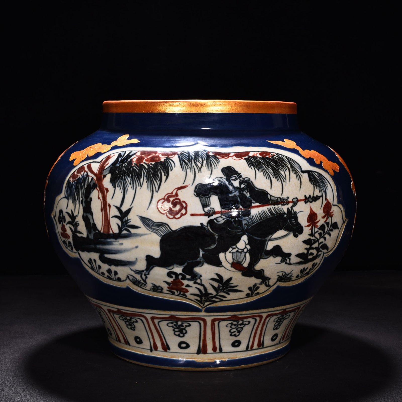 Yuan Dynasty blue glaze blue and white underglaze red gilt dragon and phoenix jar