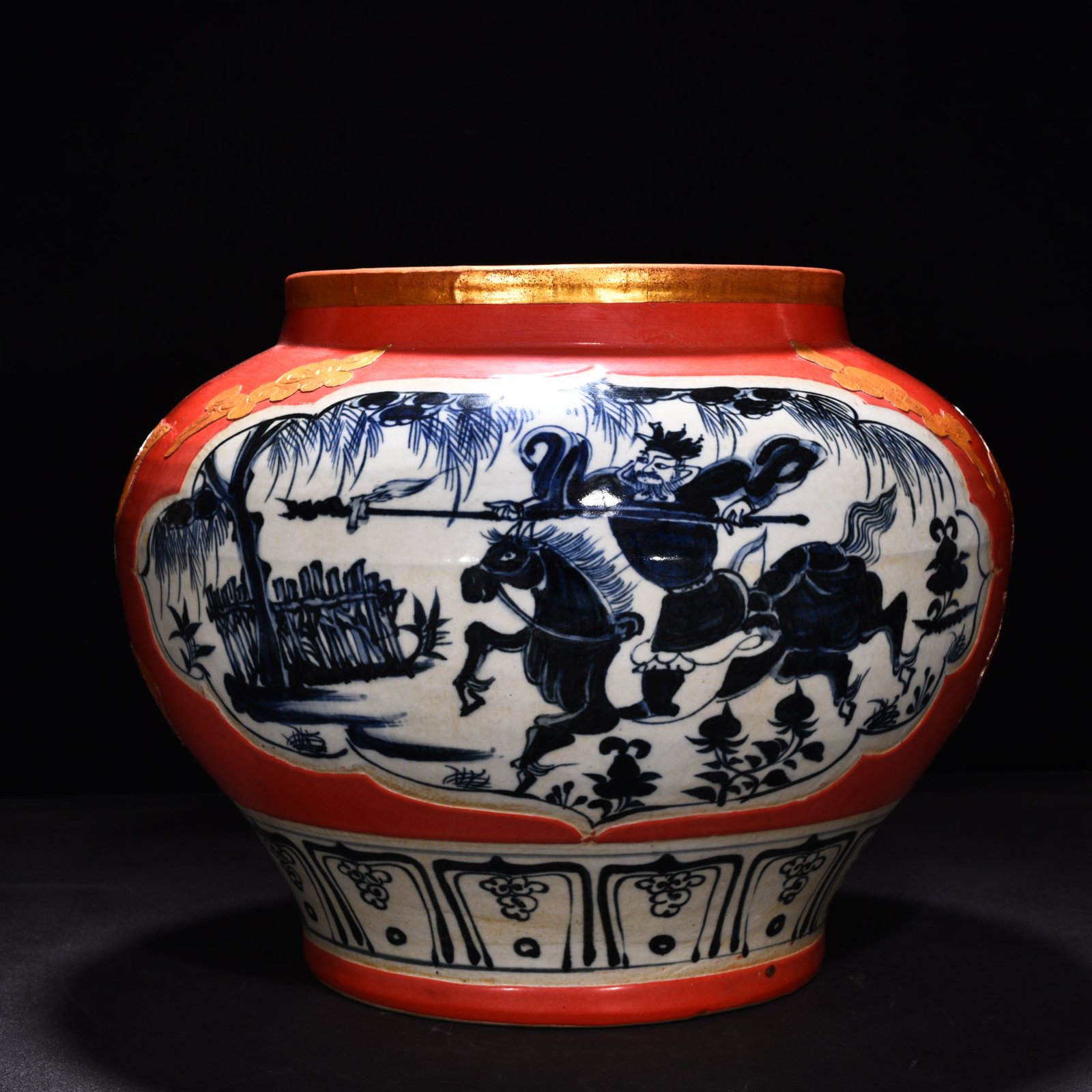 Yuan Dynasty Blue and white gilt jar with figures of generals and figures