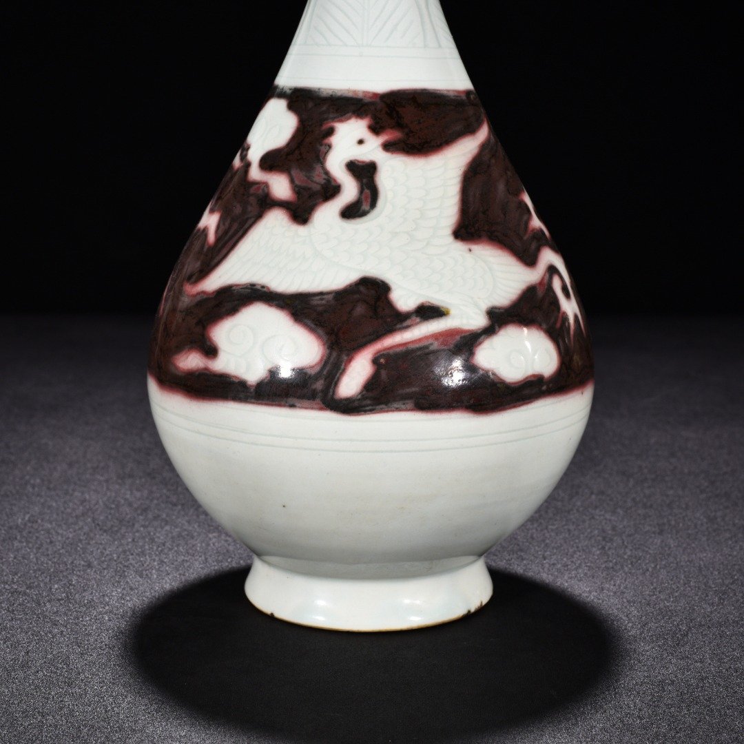 Yuan Dynasty underglaze red jade pot with phoenix pattern