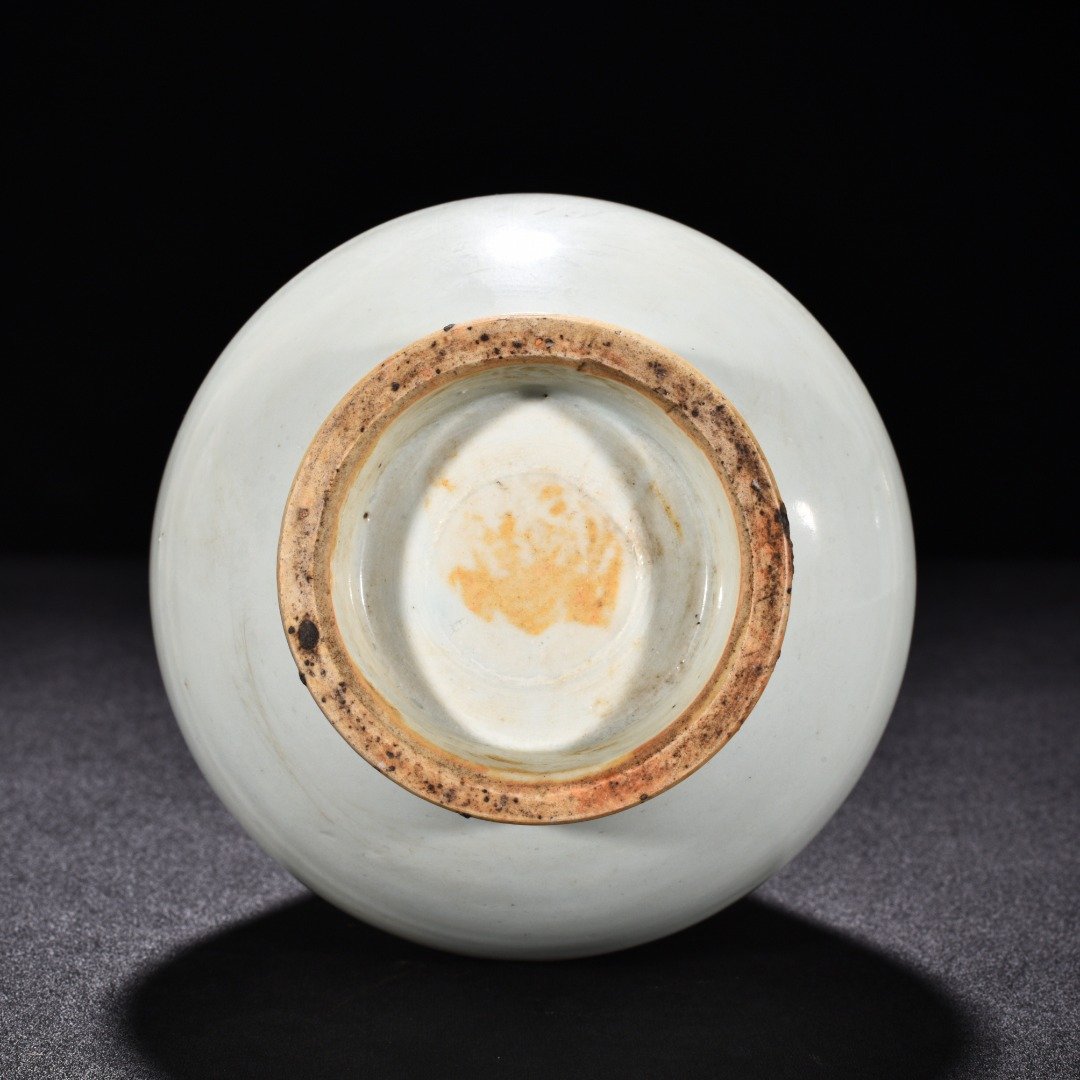Yuan Dynasty underglaze red jade pot with phoenix pattern