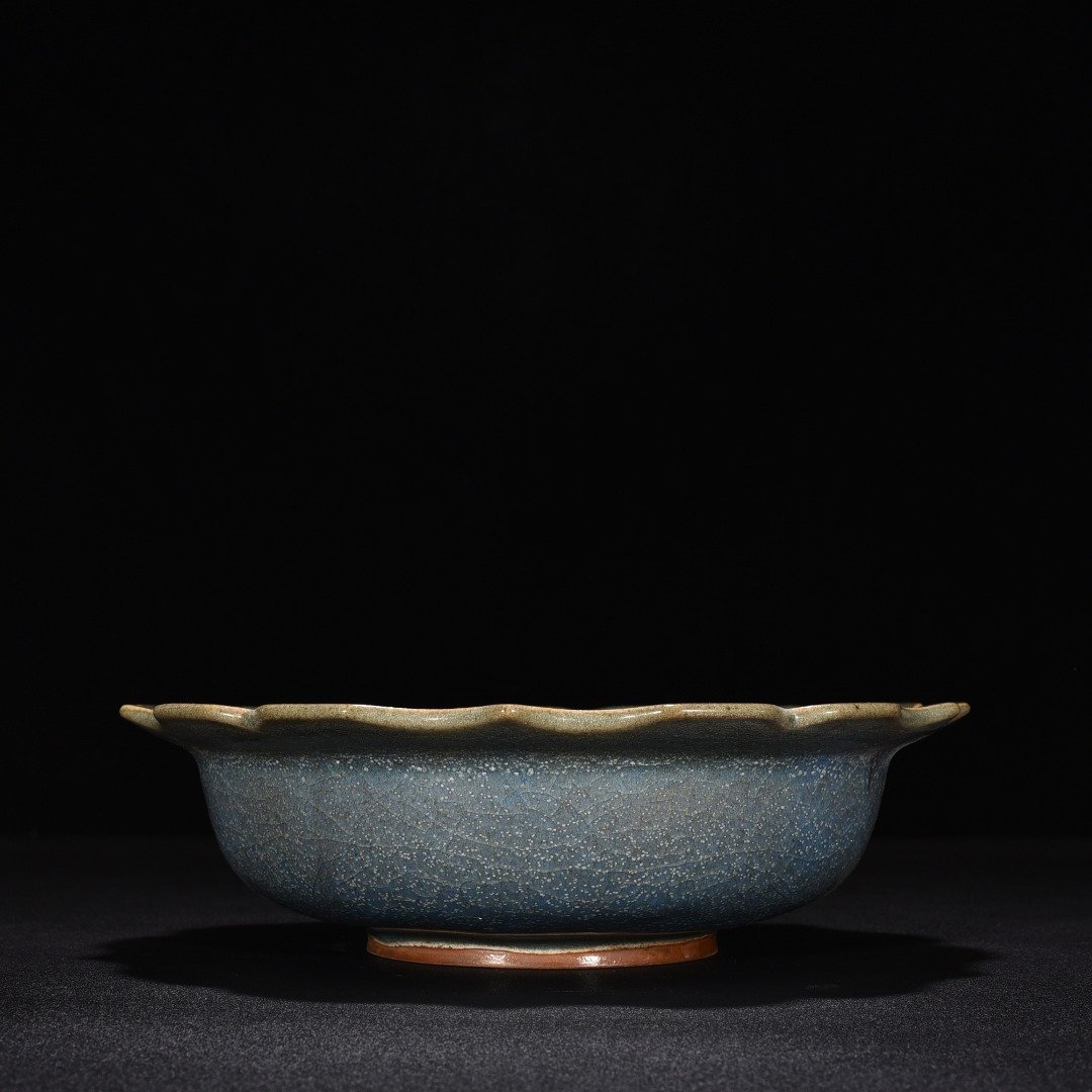 Yuan Dynasty kiln obsidian rose red and blue glaze rhombus washer