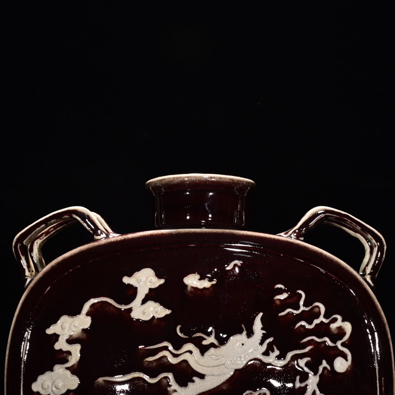 Yuan Dynasty red glaze engraved dragon pattern four series flat bottle