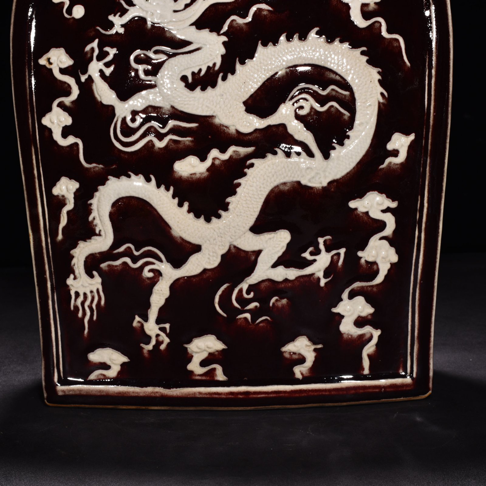 Yuan Dynasty red glaze engraved dragon pattern four series flat bottle