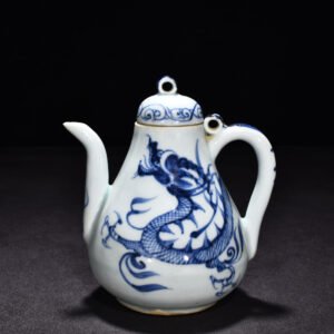 Yuan Dynasty blue and white pear shaped pot with cloud and dragon pattern