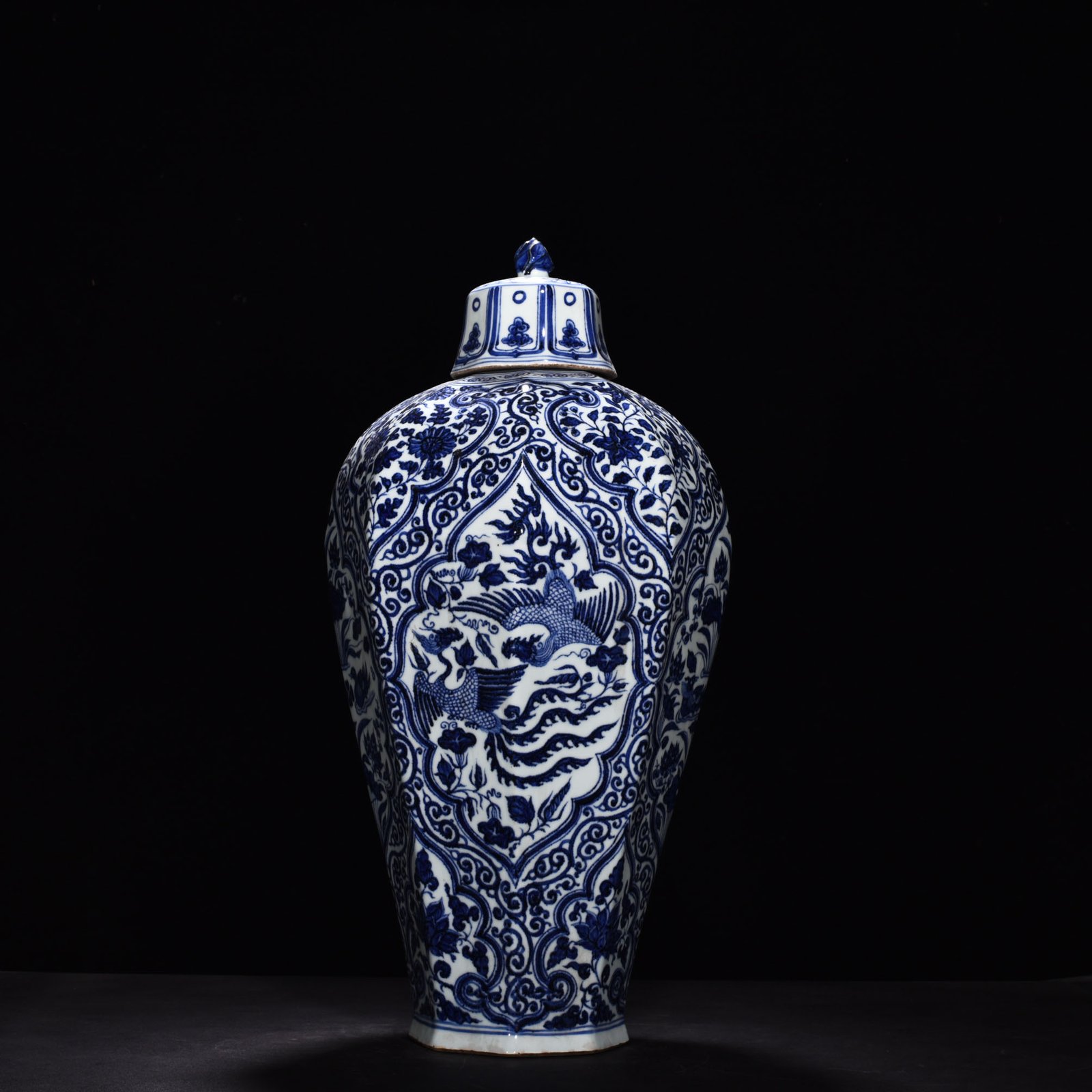 Yuan Dynasty blue and white phoenix pattern octagonal plum vase