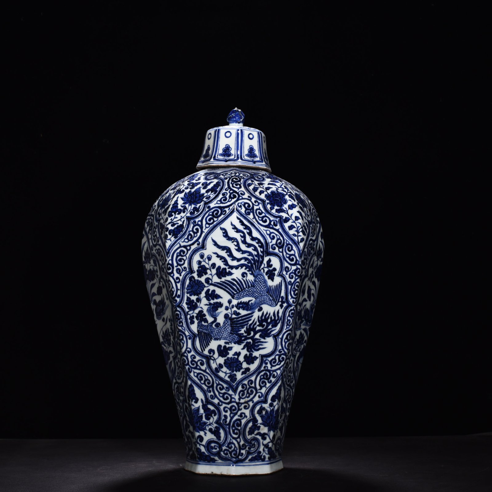 Yuan Dynasty blue and white phoenix pattern octagonal plum vase