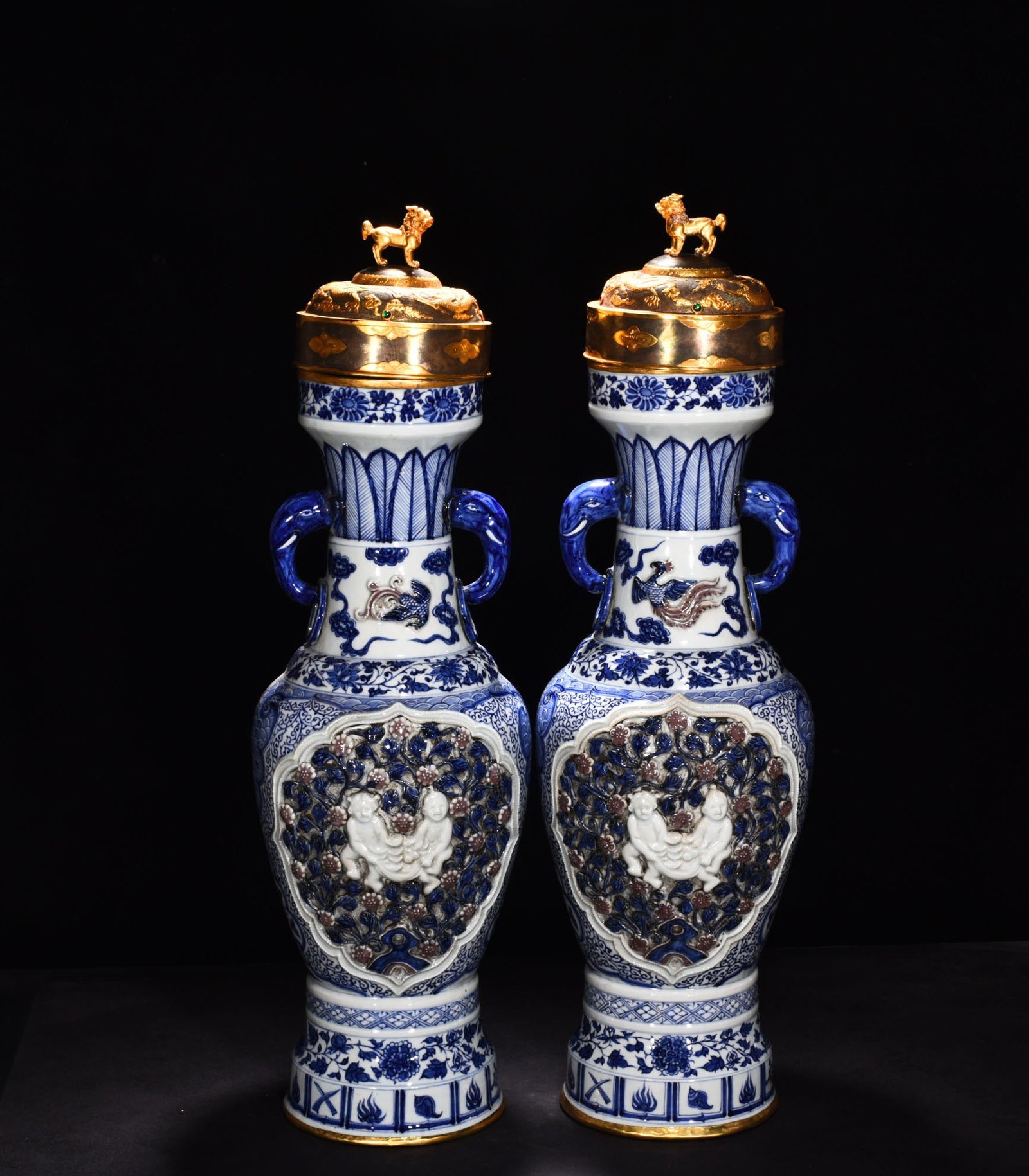 Yuan Dynasty blue and white underglaze red pinched flowers elephant ear vase