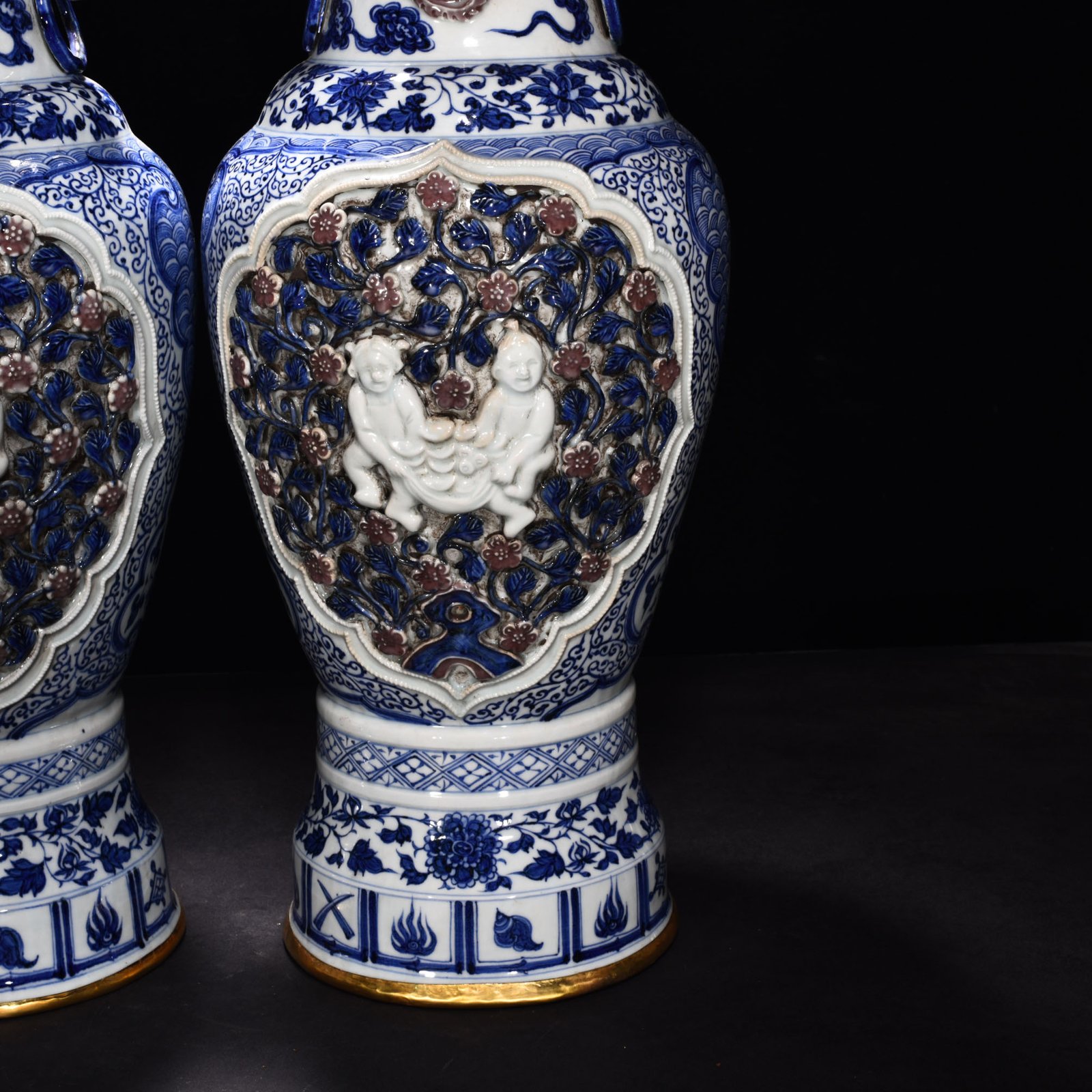 Yuan Dynasty blue and white underglaze red pinched flowers elephant ear vase
