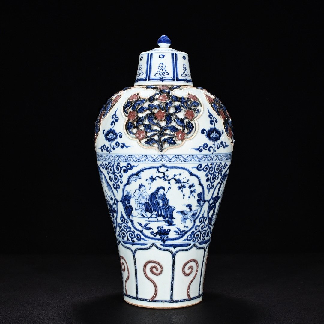 Yuan Dynasty blue and white underglaze red stenciled plum vase