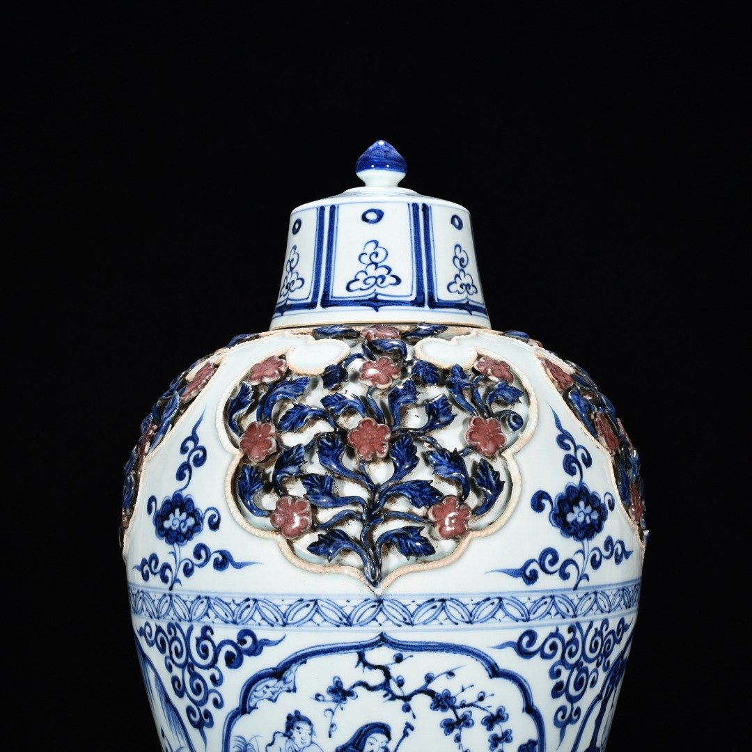 Yuan Dynasty blue and white underglaze red stenciled plum vase