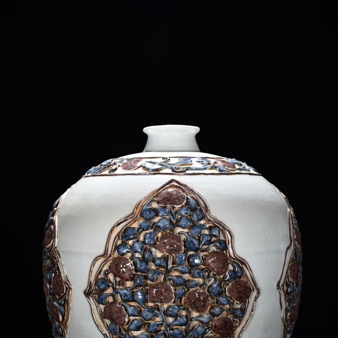 Yuan Dynasty blue and white underglaze red plum vase with floral pattern