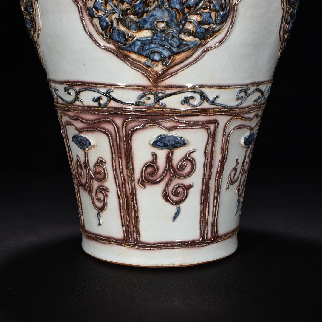 Yuan Dynasty blue and white underglaze red plum vase with floral pattern