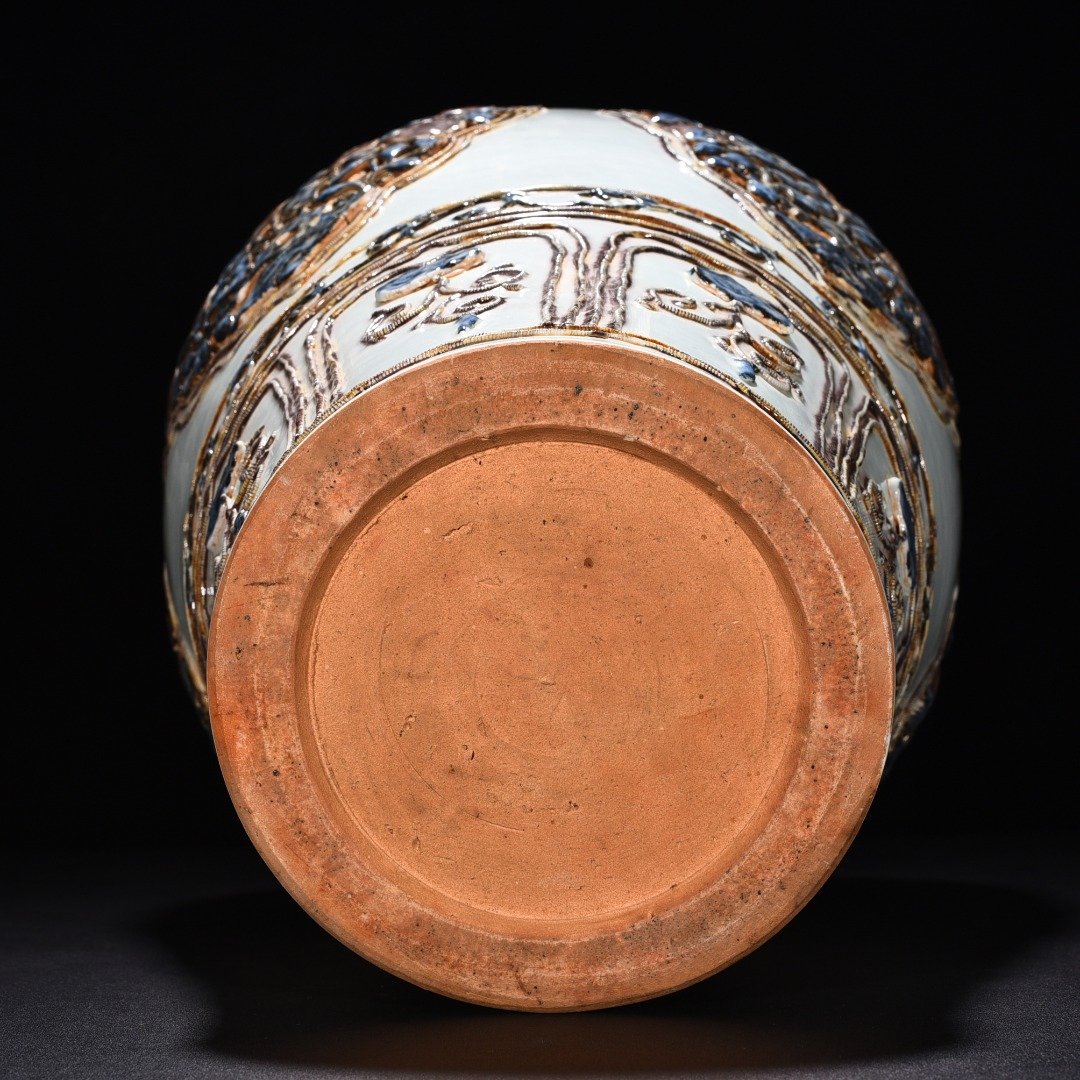 Yuan Dynasty blue and white underglaze red plum vase with floral pattern