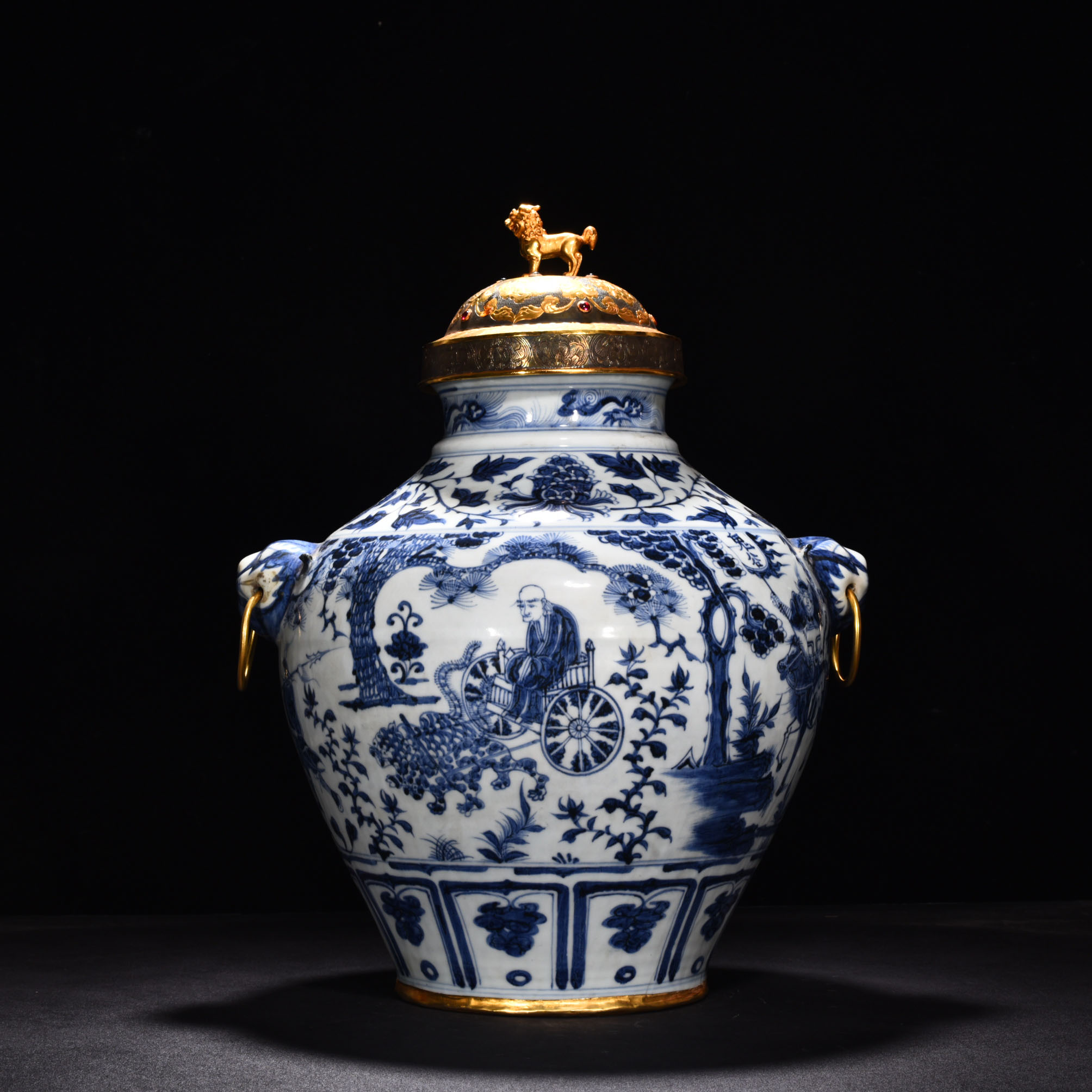 Yuan Dynasty blue and white figure pattern animal head jar