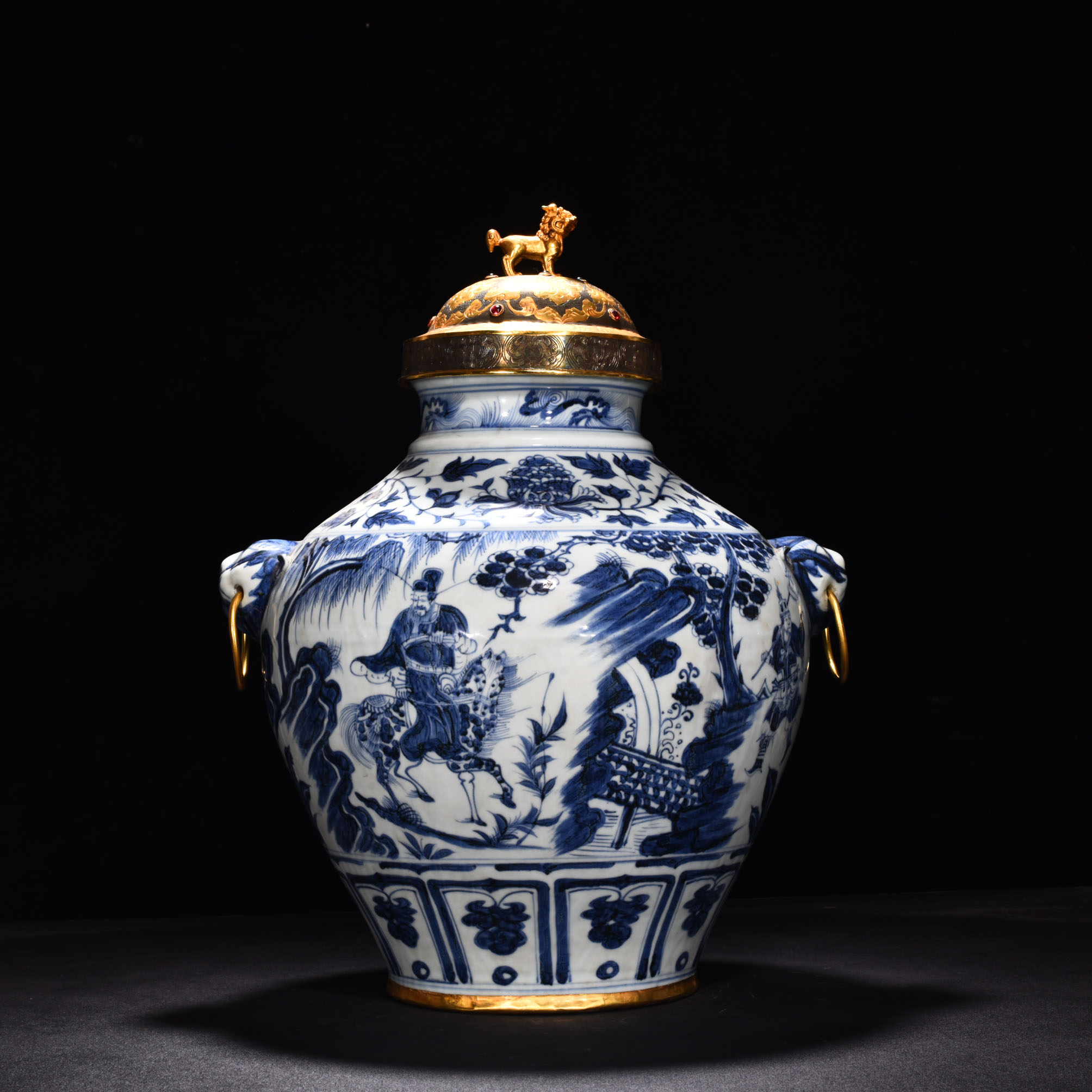 Yuan Dynasty blue and white figure pattern animal head jar