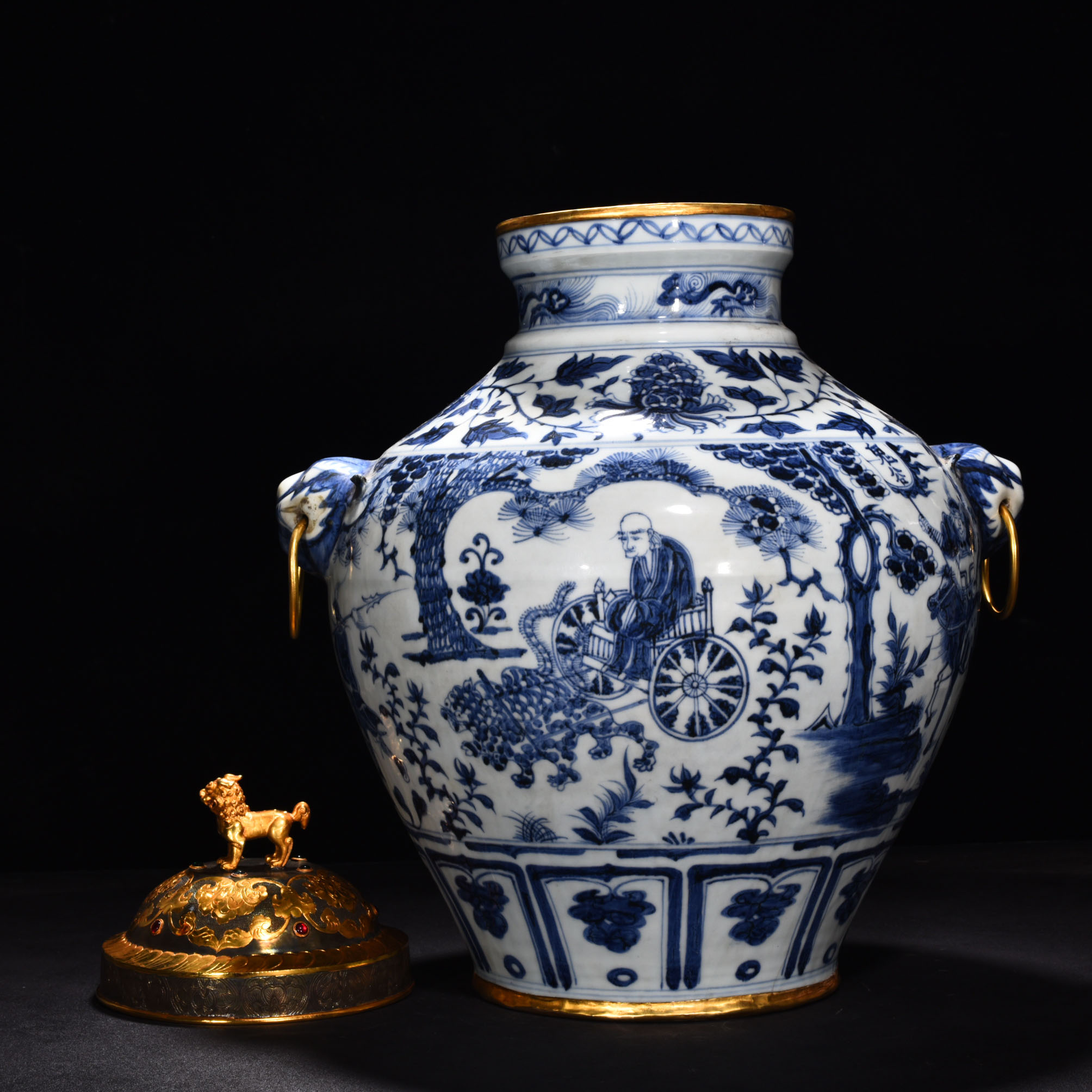 Yuan Dynasty blue and white figure pattern animal head jar