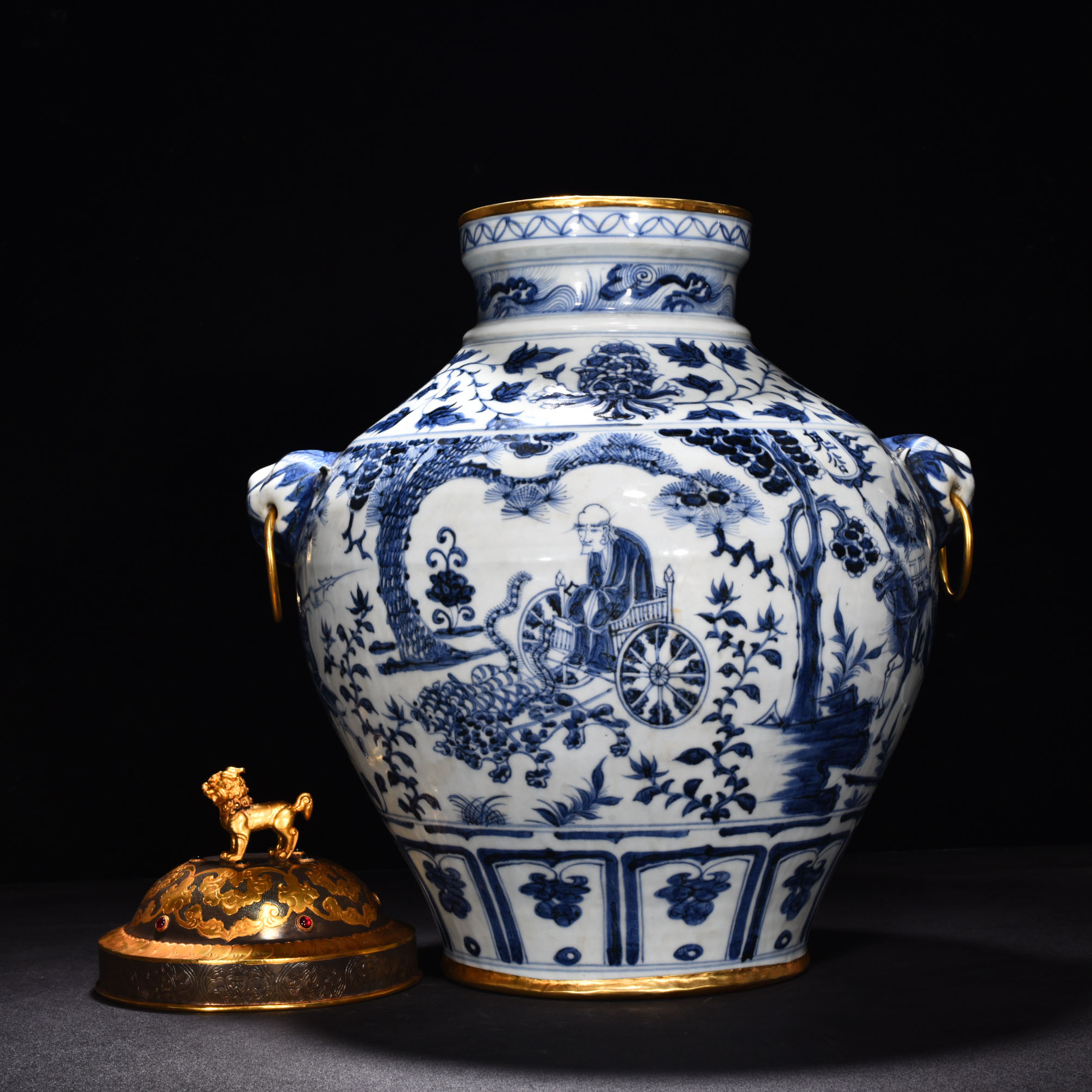 Yuan Dynasty blue and white figure pattern animal ear cover jar