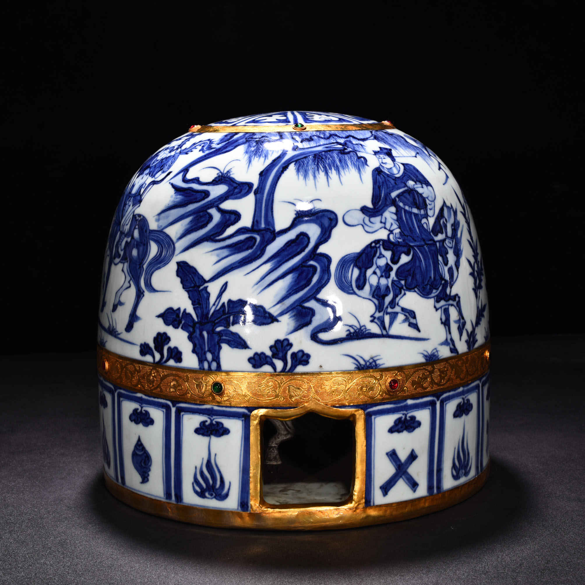 Yuan Dynasty blue and white Guigu figure pattern yurt