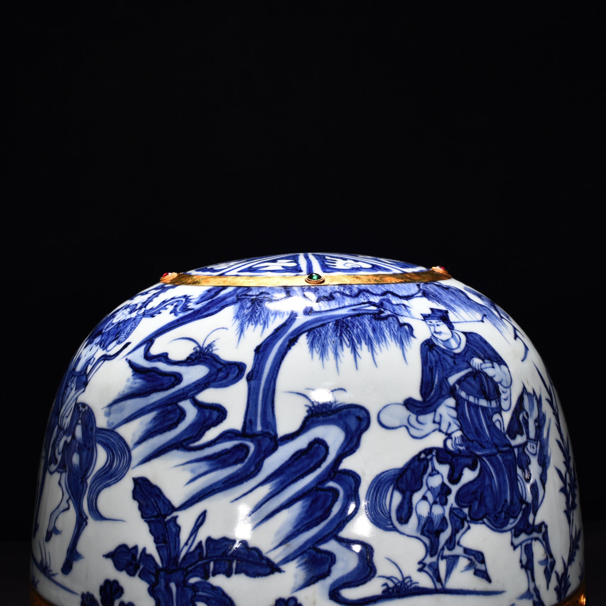 Yuan Dynasty blue and white Guigu figure pattern yurt