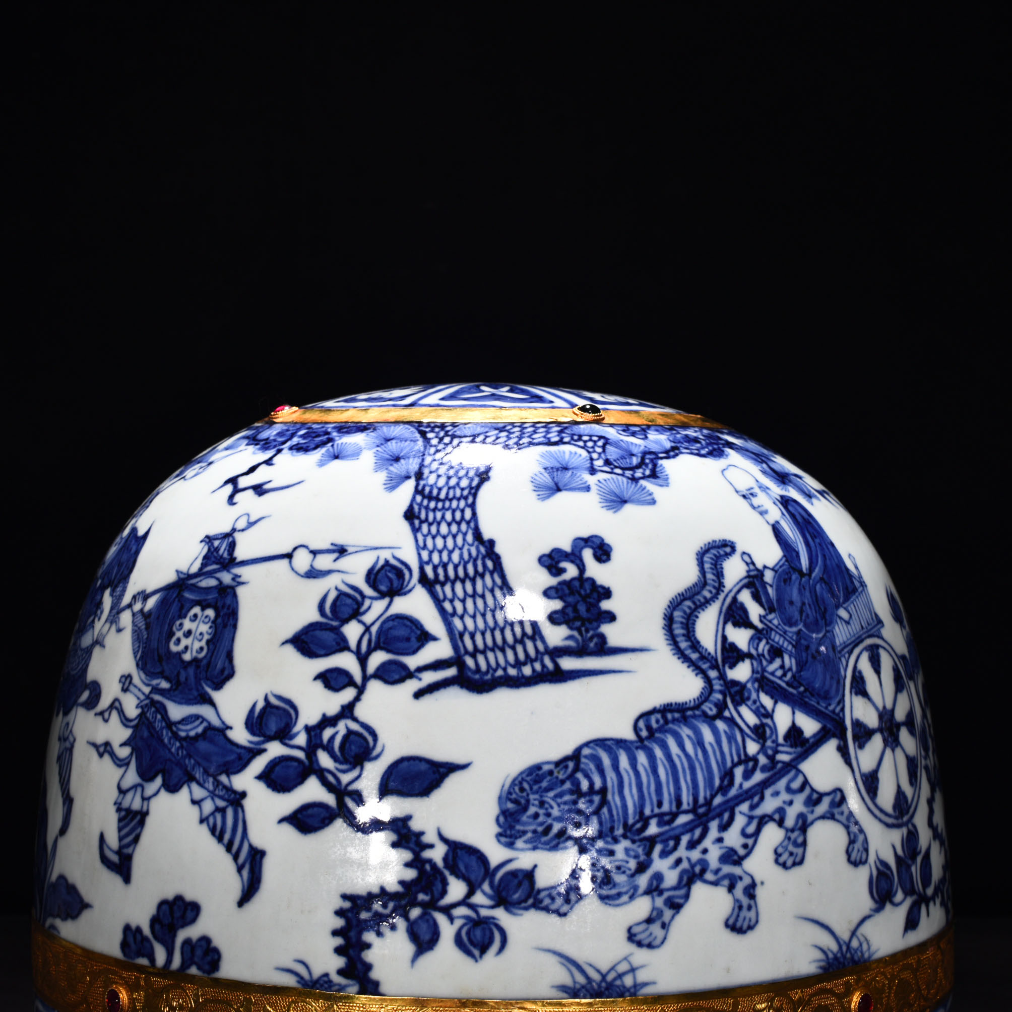 Yuan Dynasty blue and white Guigu figure pattern yurt