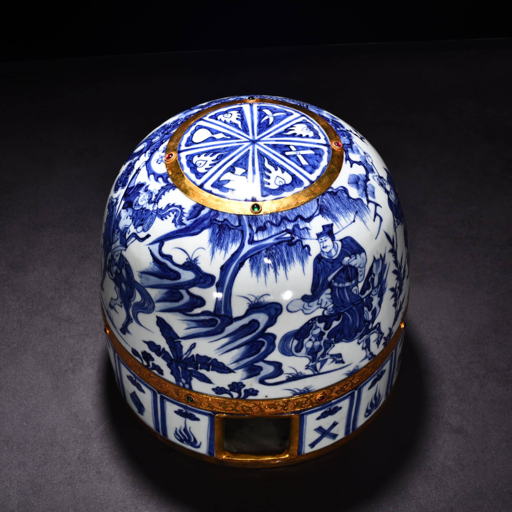 Yuan Dynasty blue and white Guigu figure pattern yurt