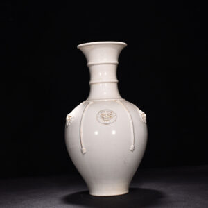 Tang Dynasty kiln white porcelain vase