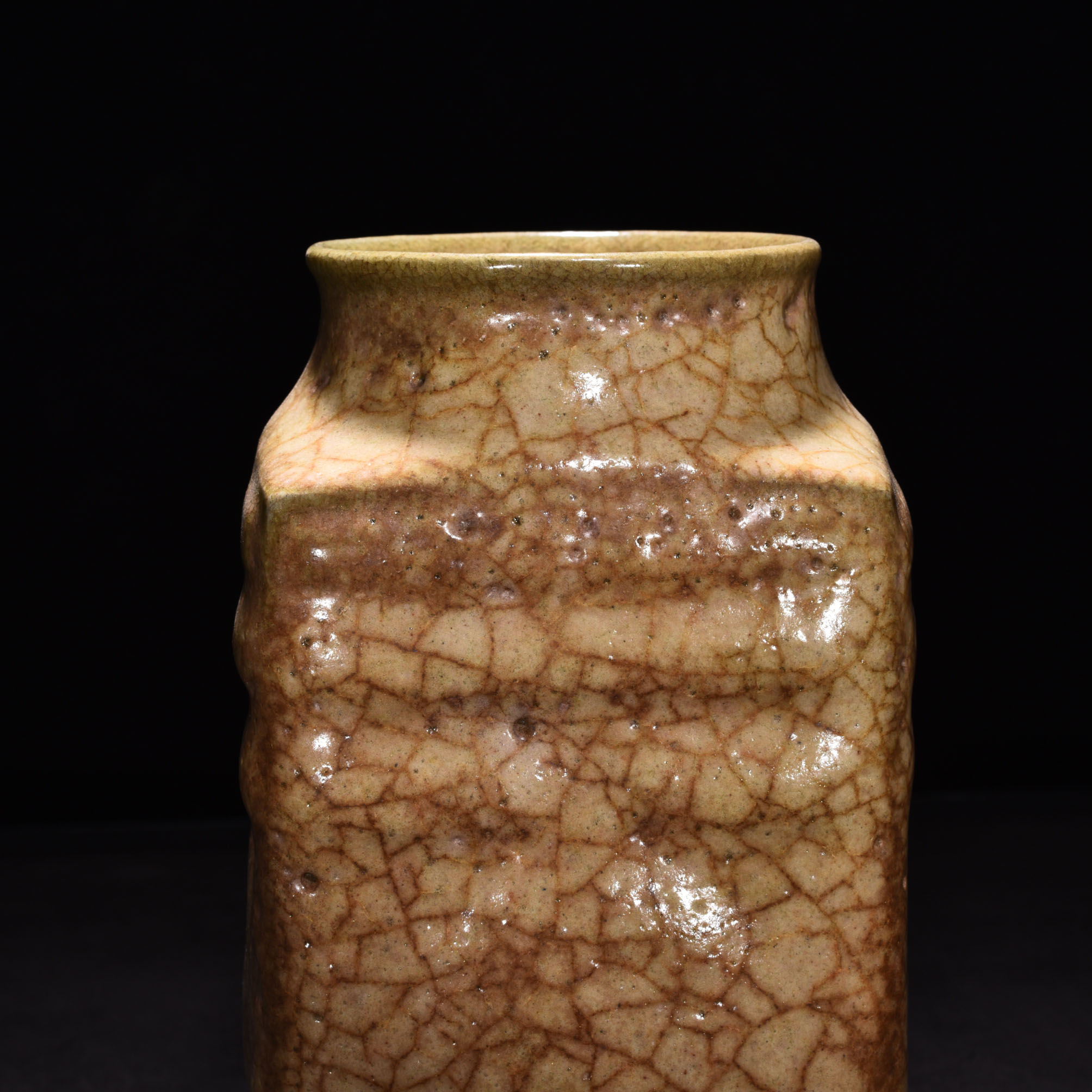 Song Dynasty kiln beige glaze Cong style square vase