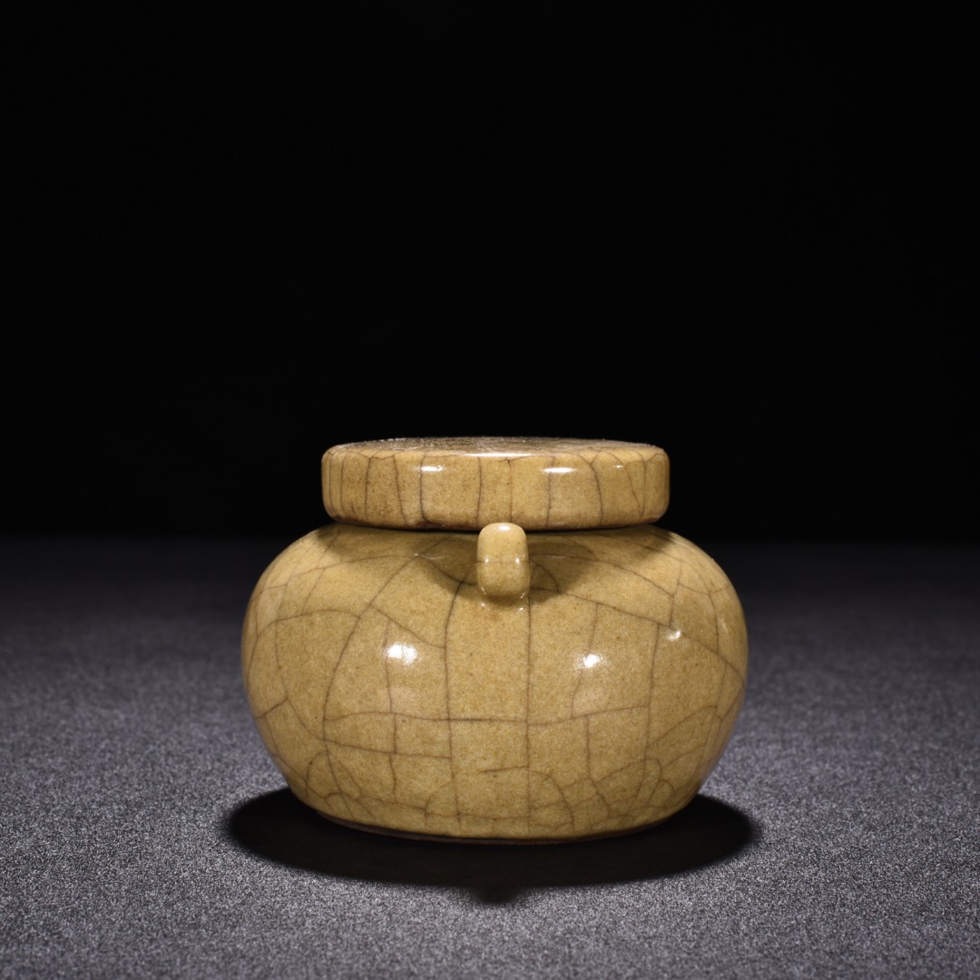 Song Dynasty kiln beige glaze double lid jar