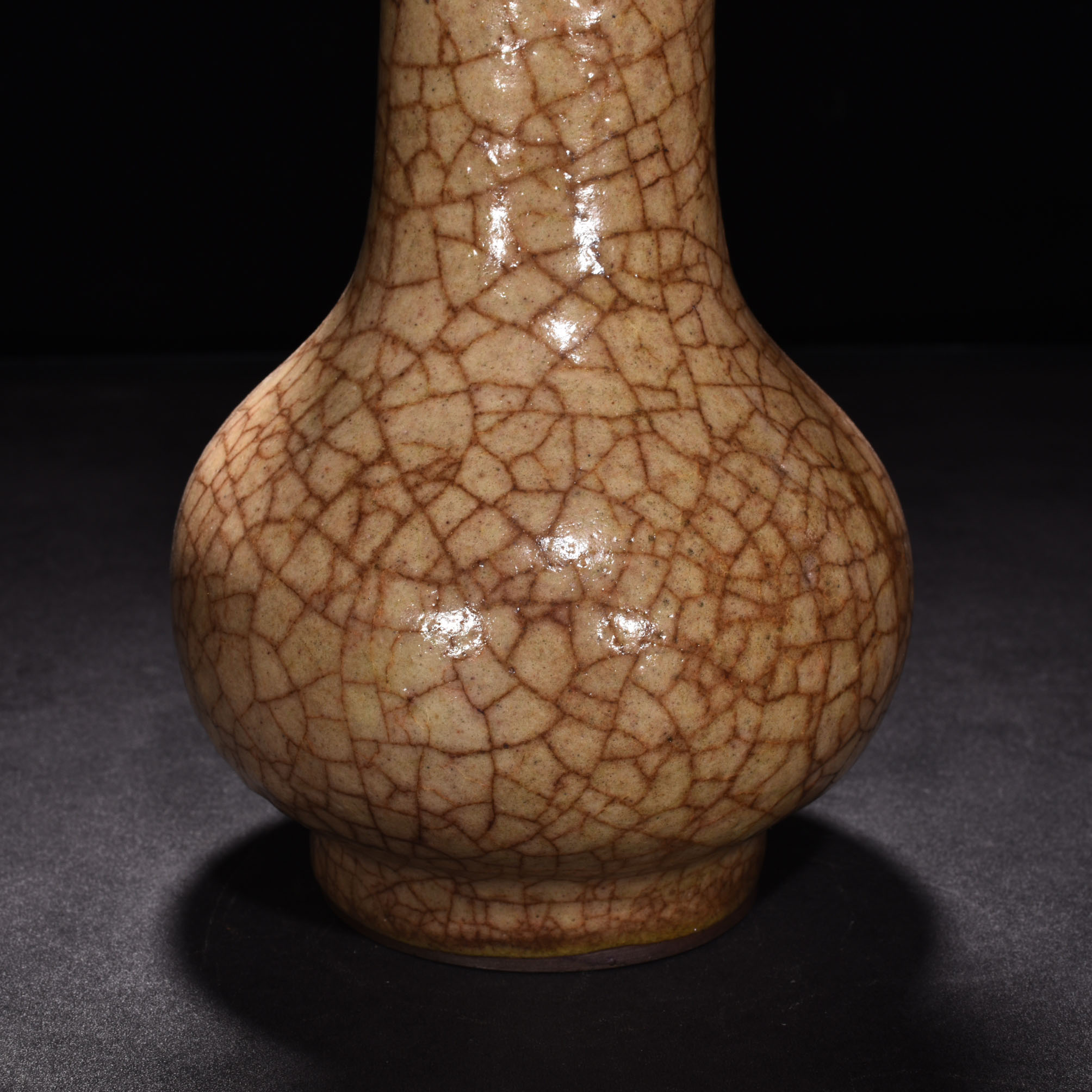 Song Dynasty kiln beige glaze vase