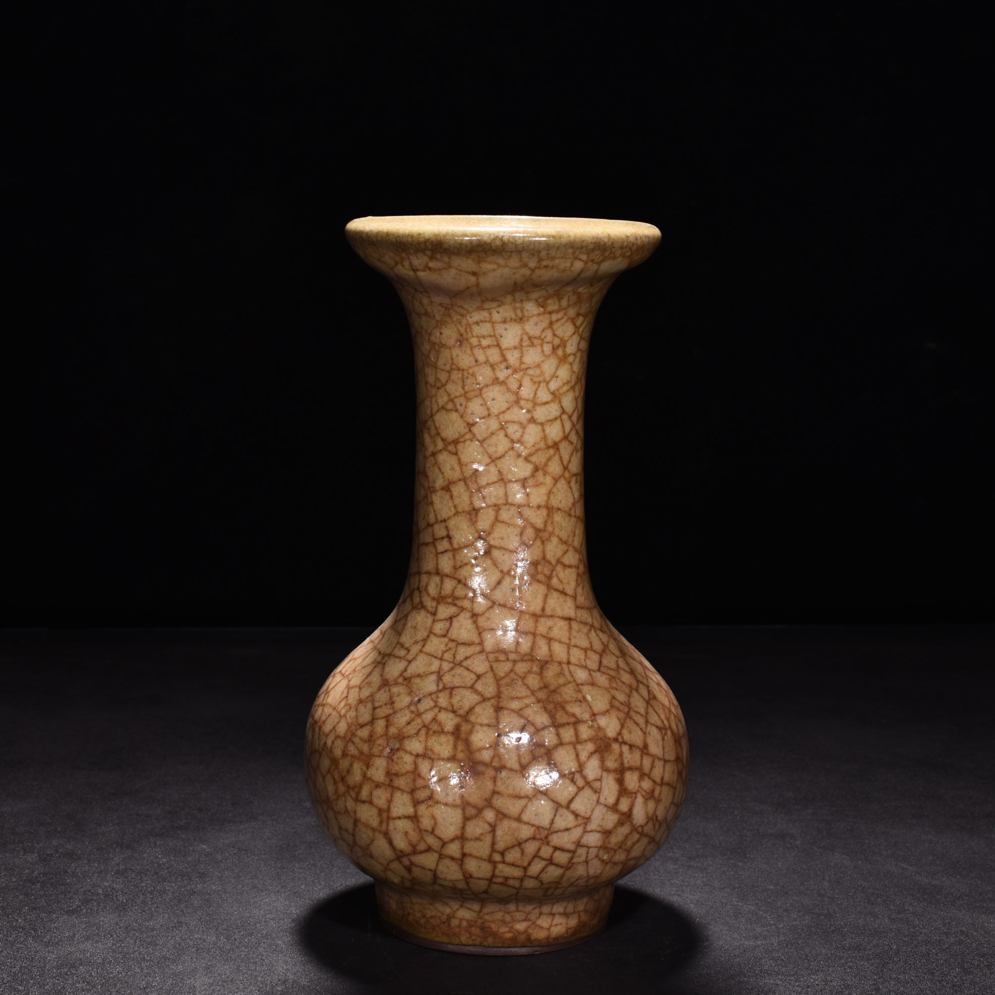 Song Dynasty kiln beige glaze vase