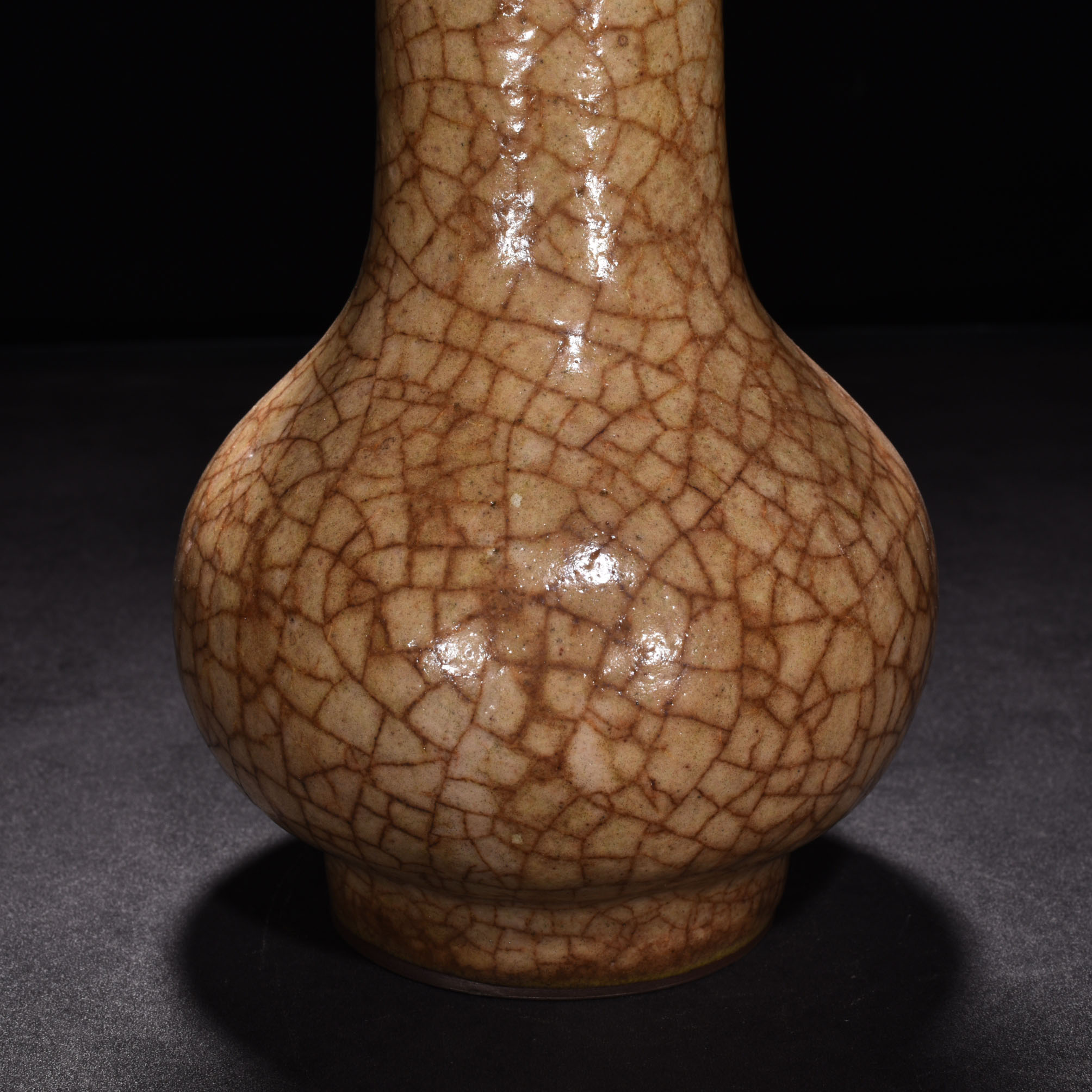 Song Dynasty kiln beige glaze vase