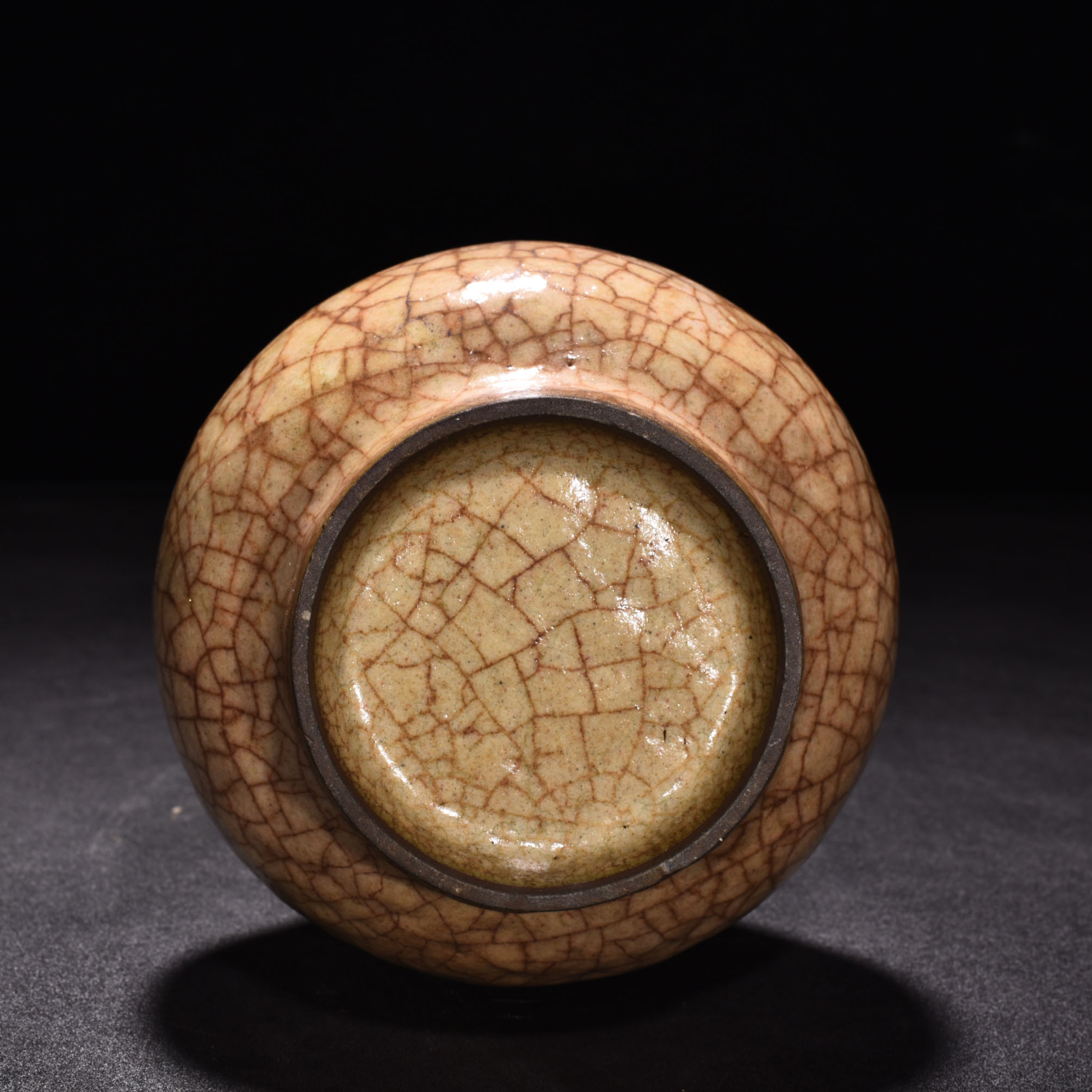 Song Dynasty kiln beige glaze vase