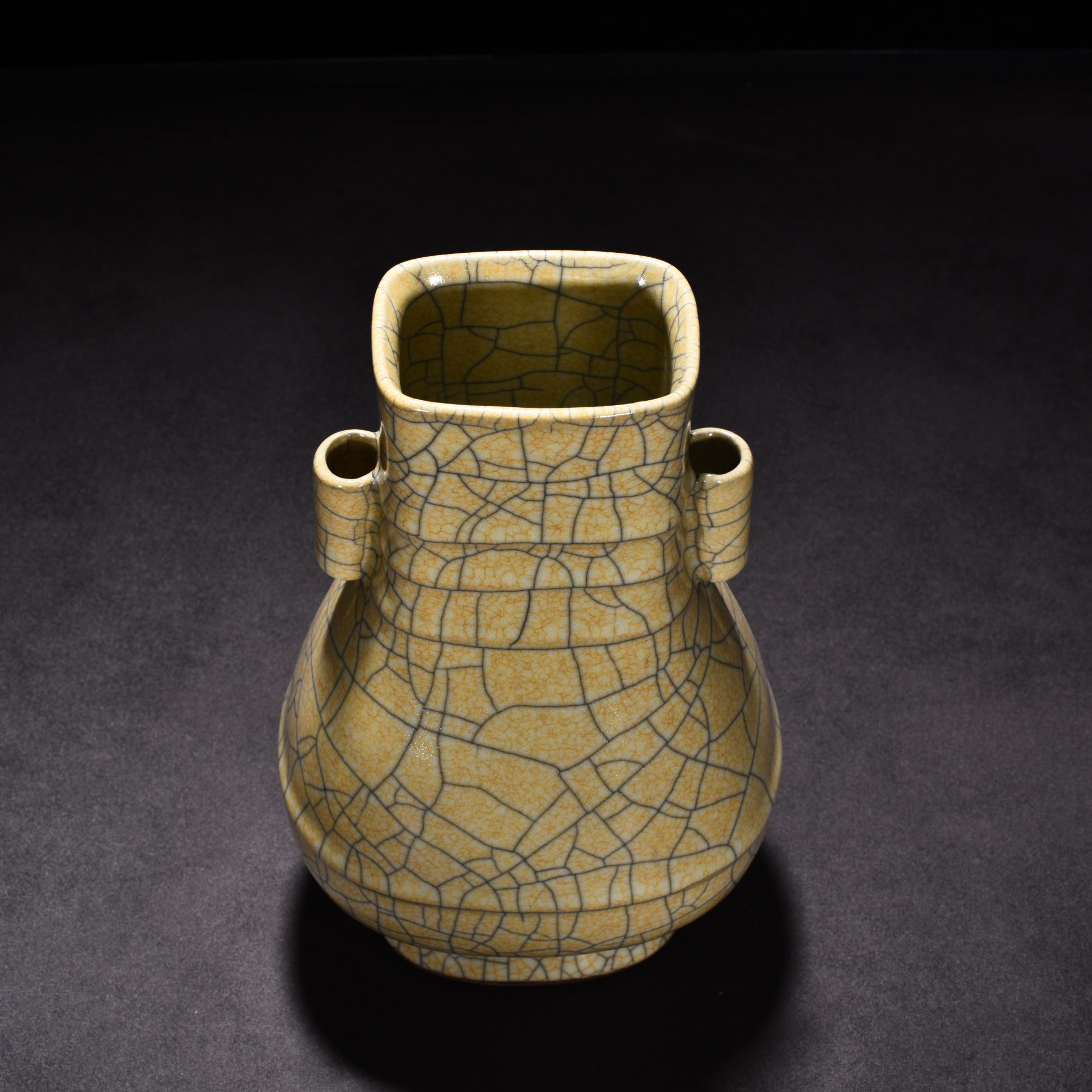 Song Dynasty Ge Kiln Beige glaze flat vase