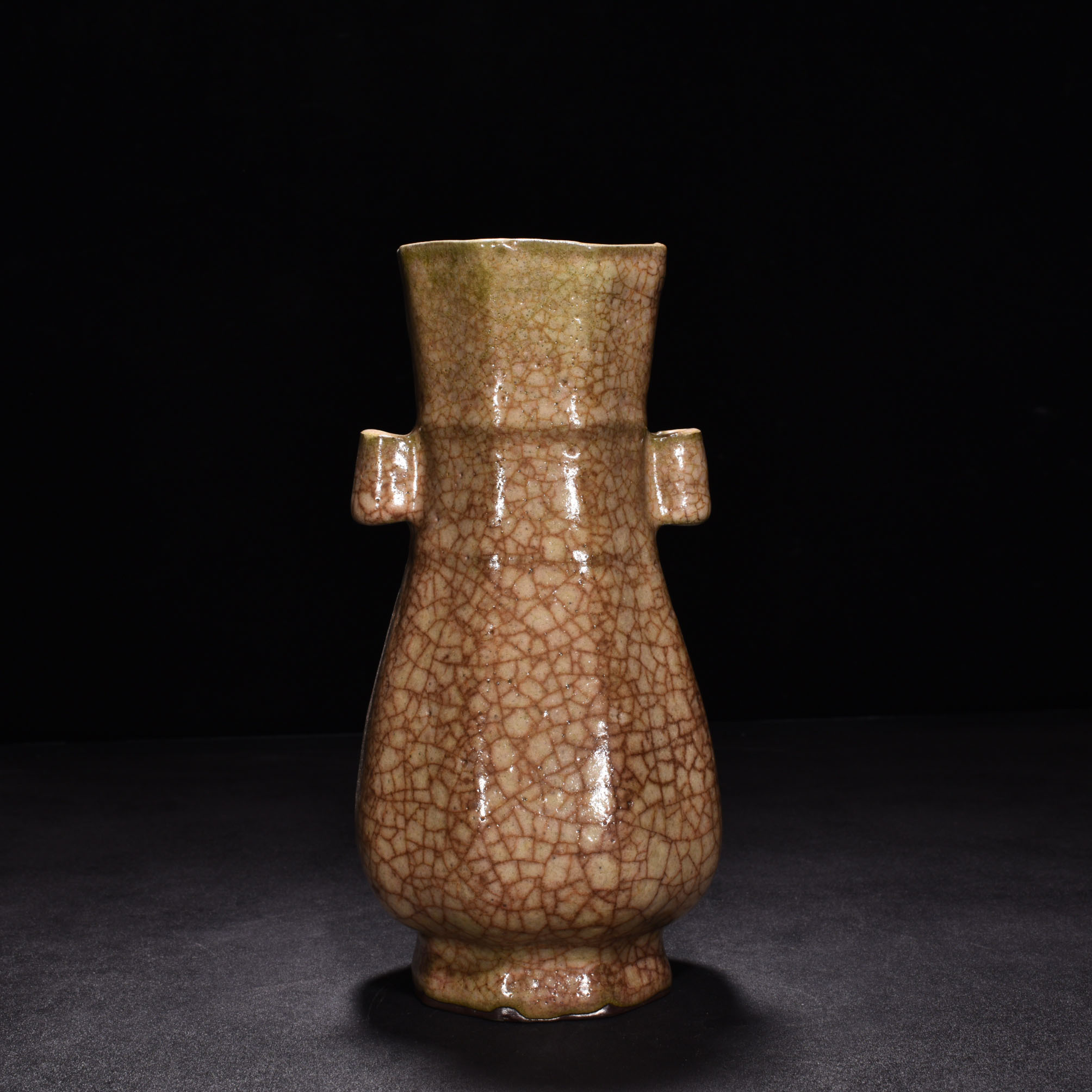 Song Dynasty Ge kiln yellow glaze eight way ear vase