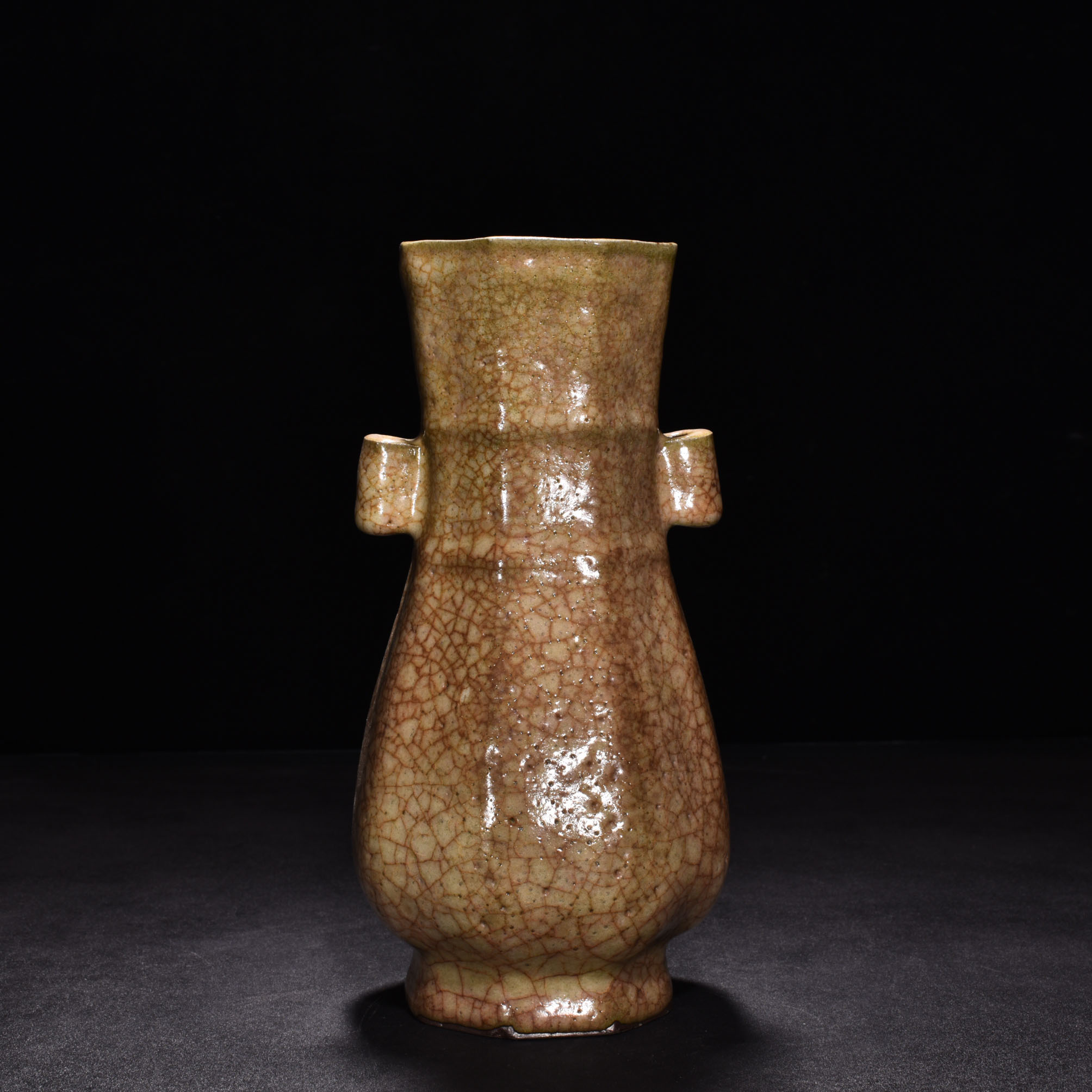 Song Dynasty Ge kiln yellow glaze eight way ear vase