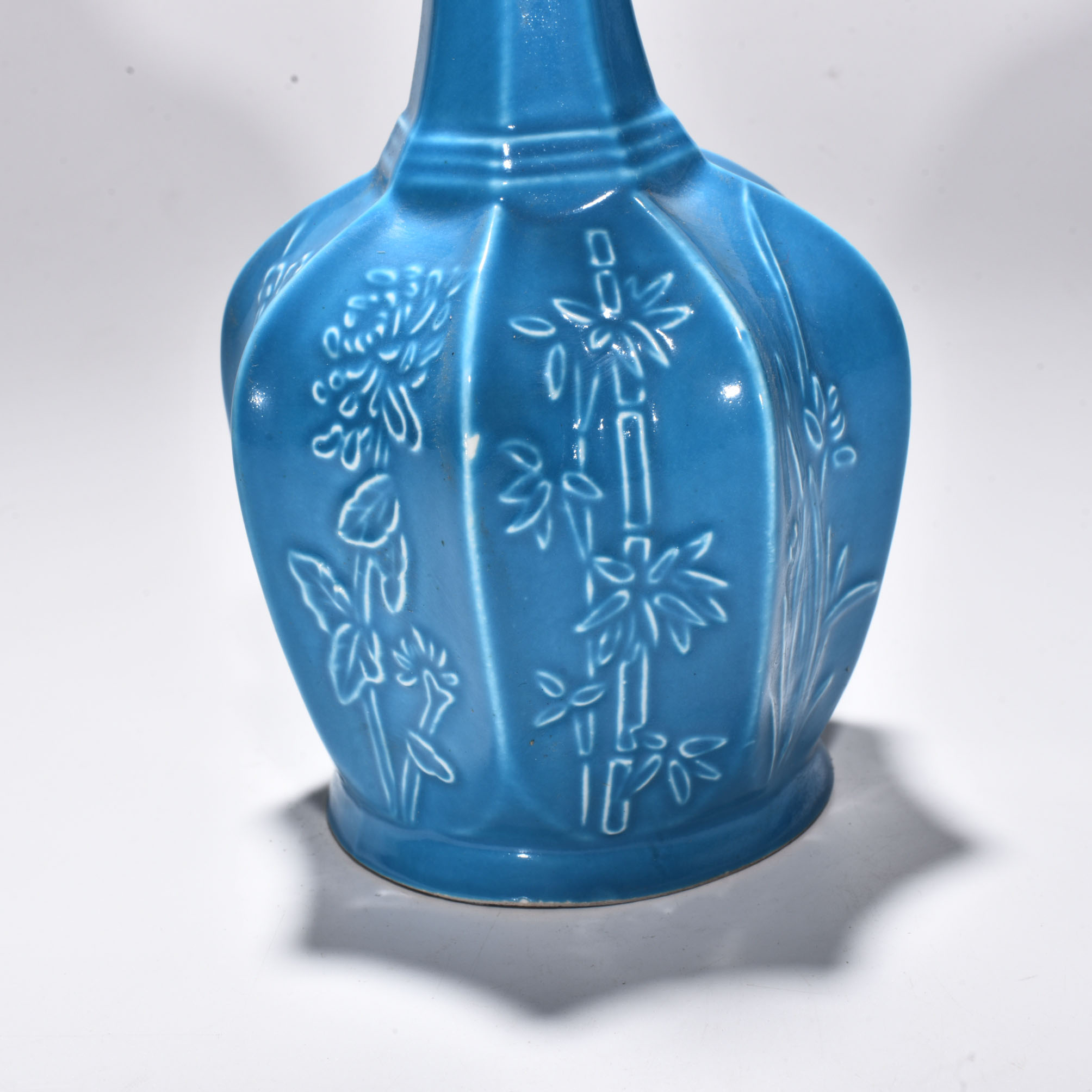Song Dynasty kiln blue glazed Ding plum vase