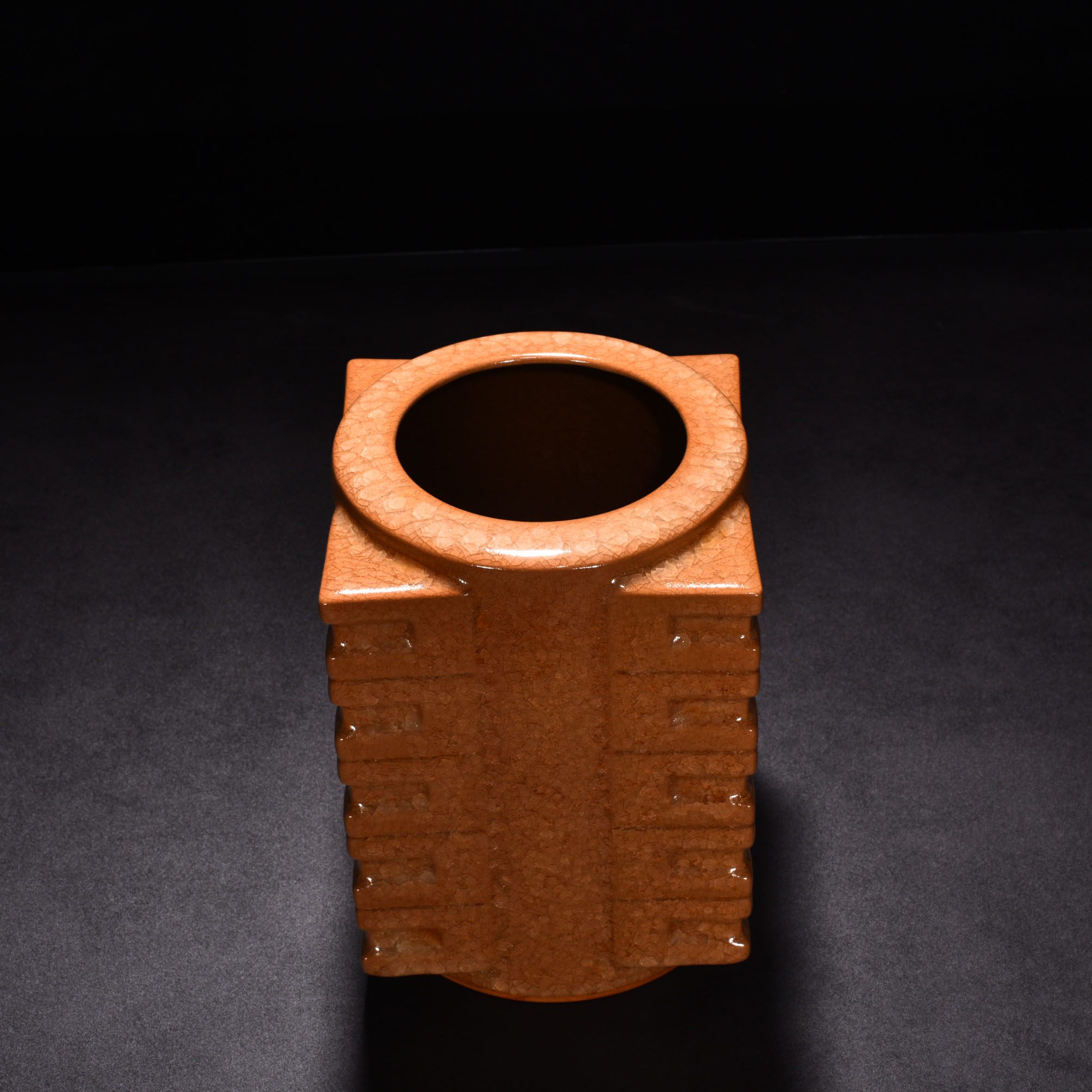 Song Dynasty kiln beige glaze ice cracked Cong style bottle