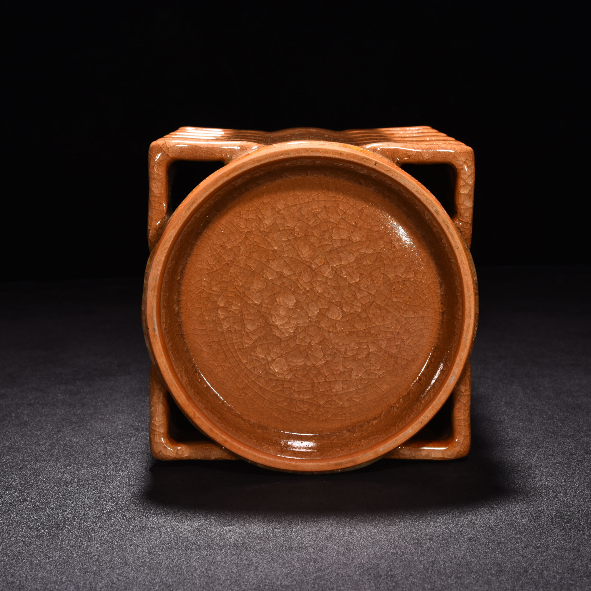 Song Dynasty kiln beige glaze ice cracked Cong style bottle