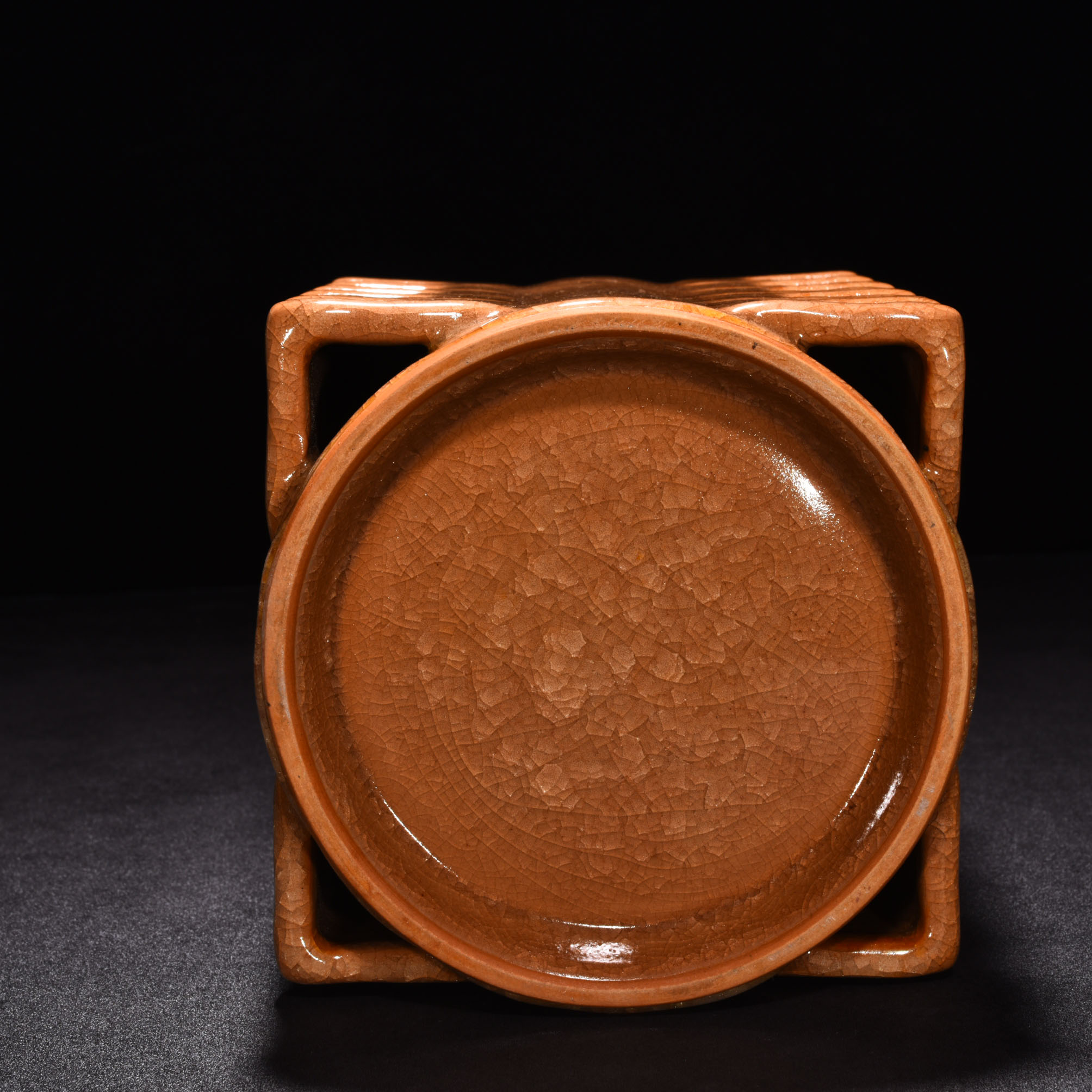 Song Dynasty kiln beige glaze ice cracked Cong style bottle