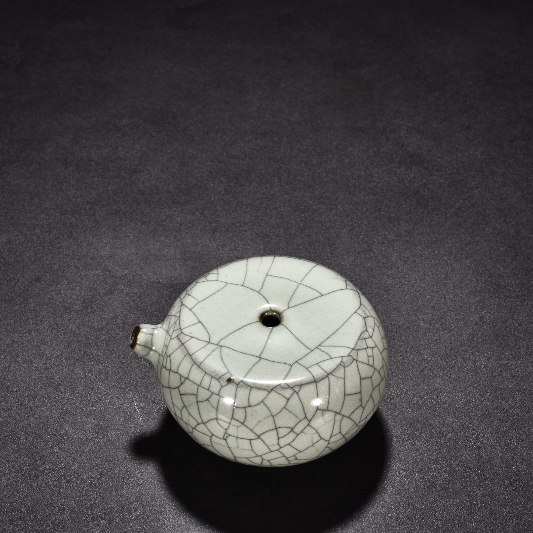 Song dynasty Guanyao inkstone drop