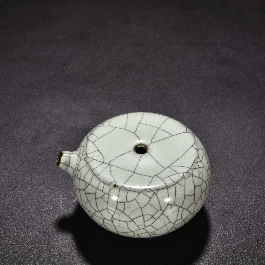 Song dynasty Guanyao inkstone drop