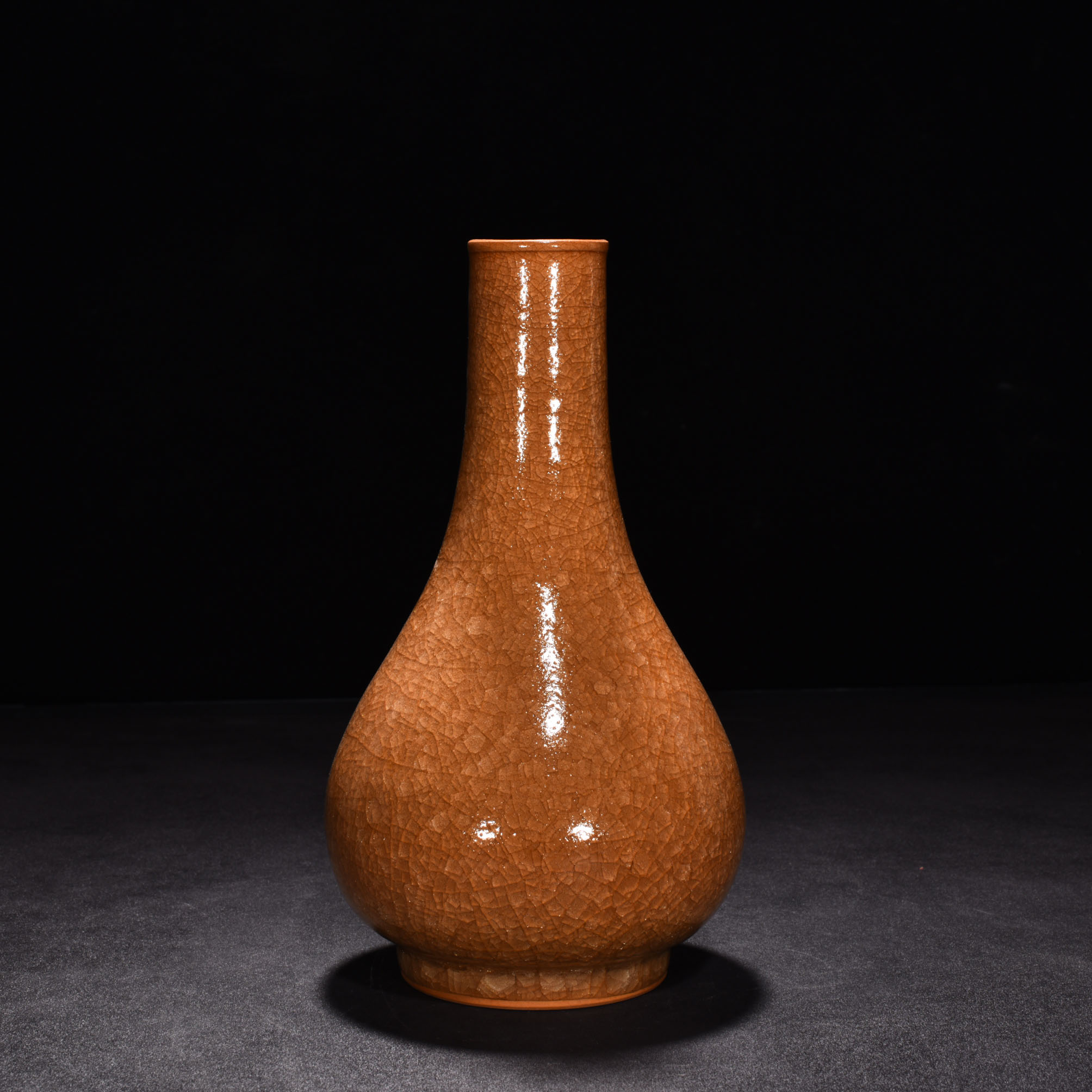 Song Dynasty official kiln beige glaze ice cracked bile bottle