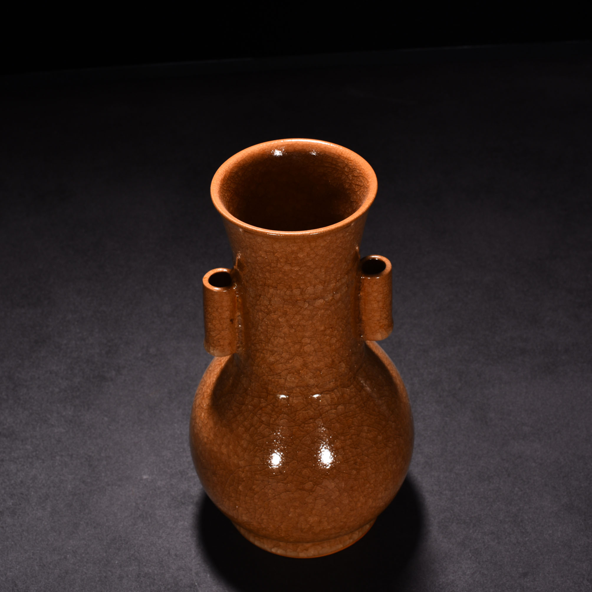Song Dynasty official official kiln beige glaze vase
