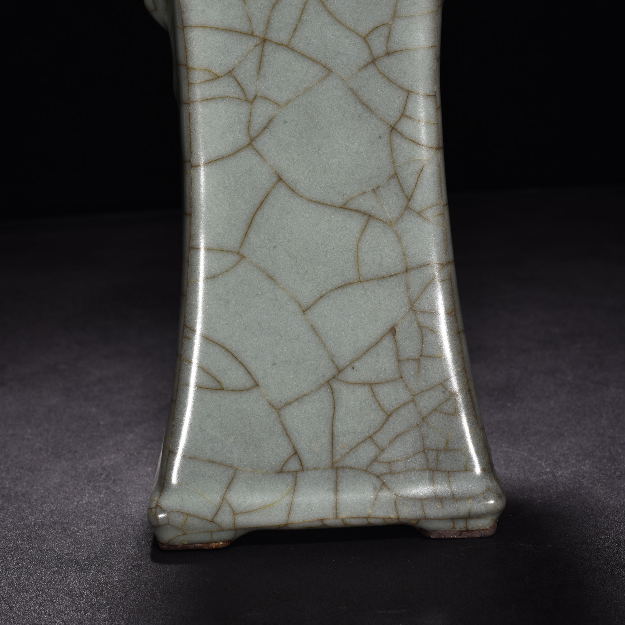 Song Dynasty official kiln celadon square flower vase