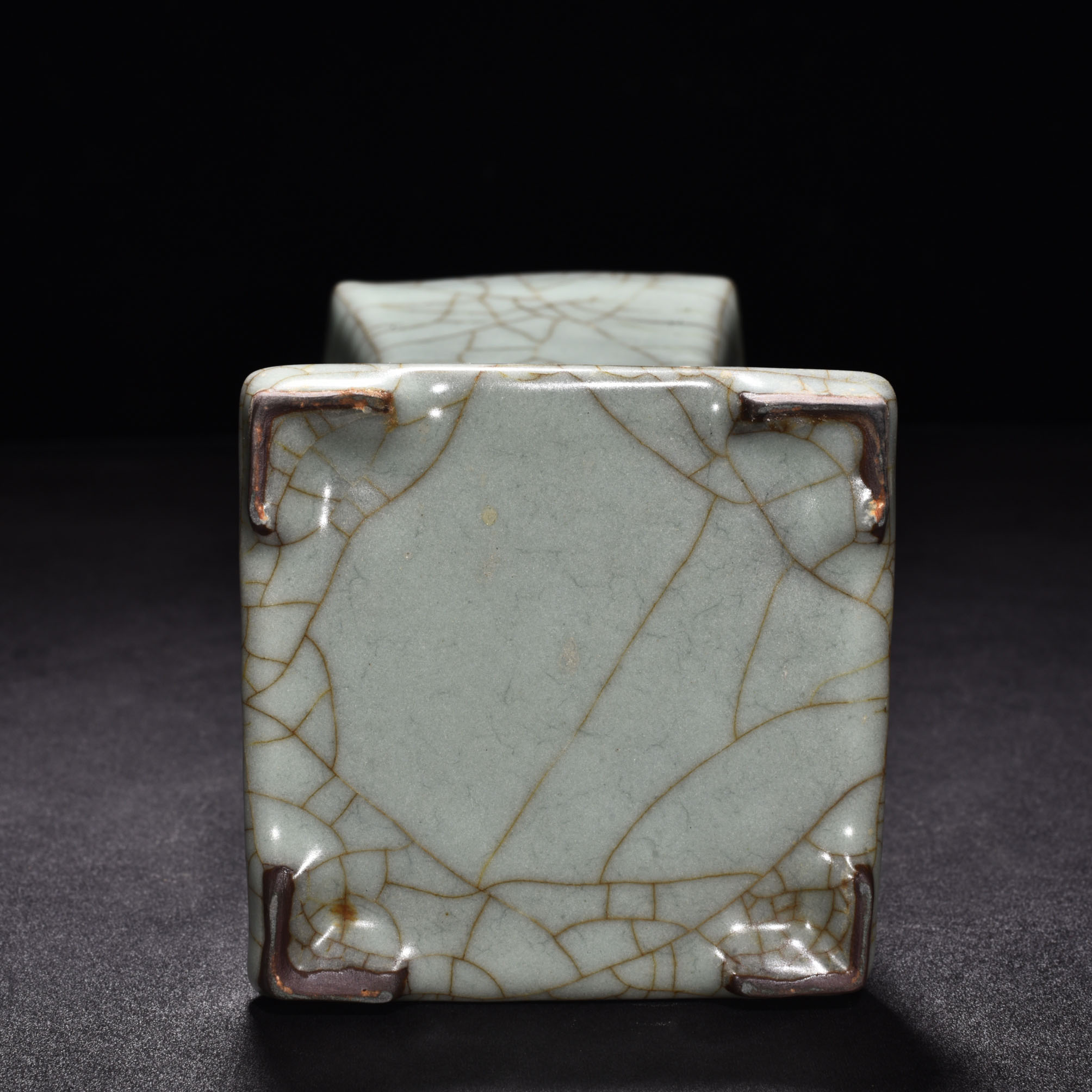 Song Dynasty official kiln celadon square flower vase