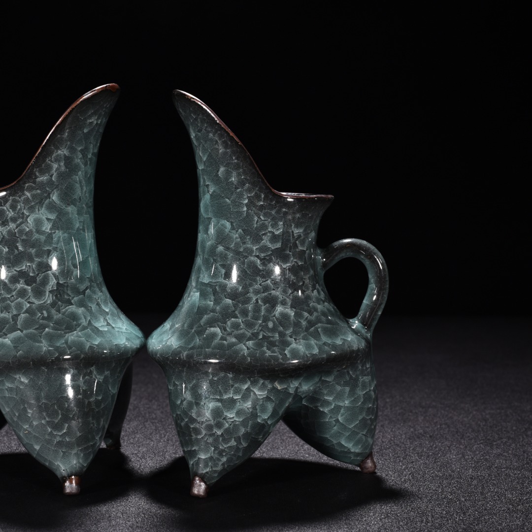 Song Dynasty official kiln celadon pot