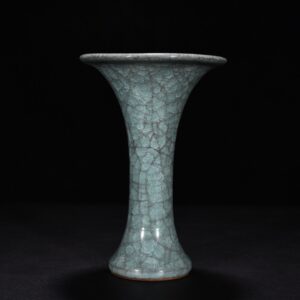 Song Dynasty official kiln celadon vase