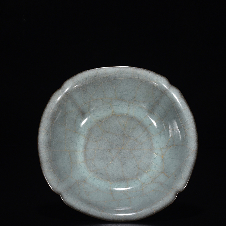 Song Dynasty official kiln celadon plate