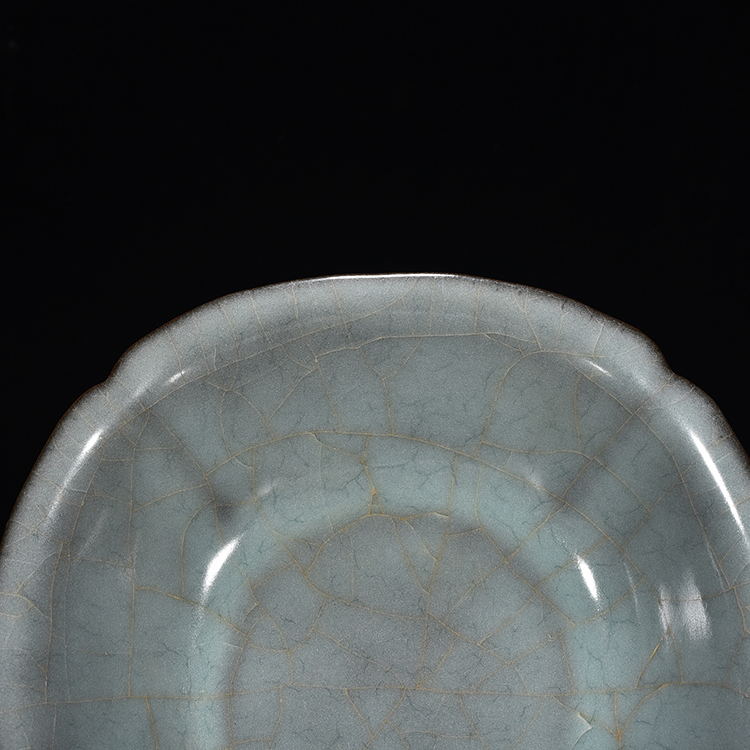 Song Dynasty official kiln celadon plate